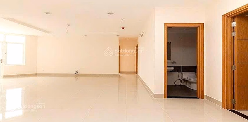 Going abroad so need to sell Him Lam Cho Lon apartment 97m² fully furnished - View house 0776 943 ***