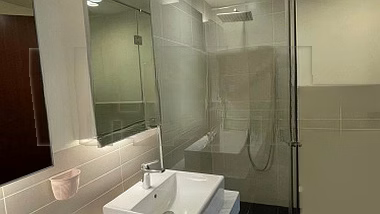Selling a dormitory house right at Hoang Quoc Viet, Cau Giay, 50m2, 2 bedrooms, 1 bathroom, only 2.8 billion