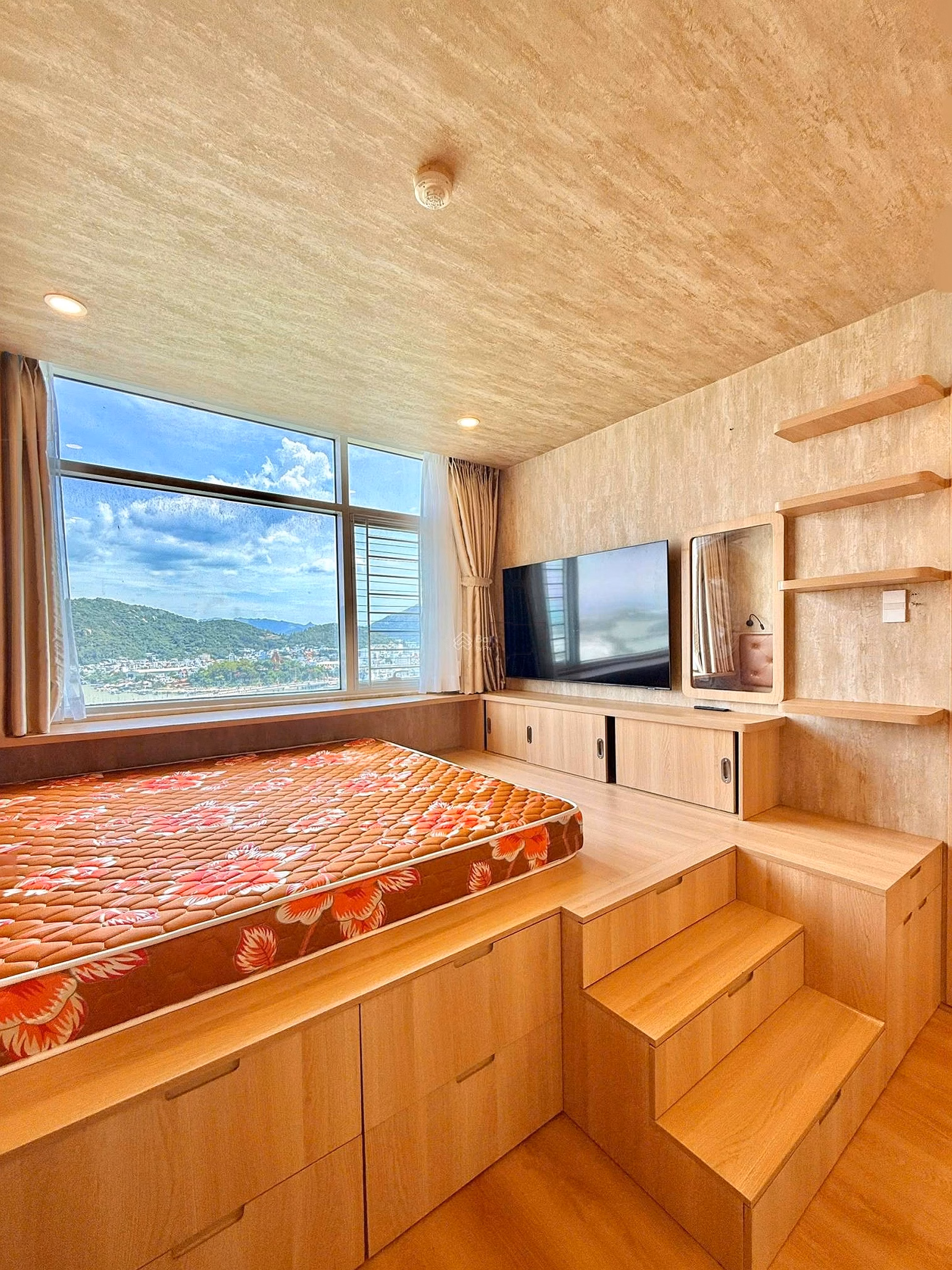 Selling a pair of 2-bedroom apartments in Muong Thanh Khanh Hoa 136m2 6.55 billion