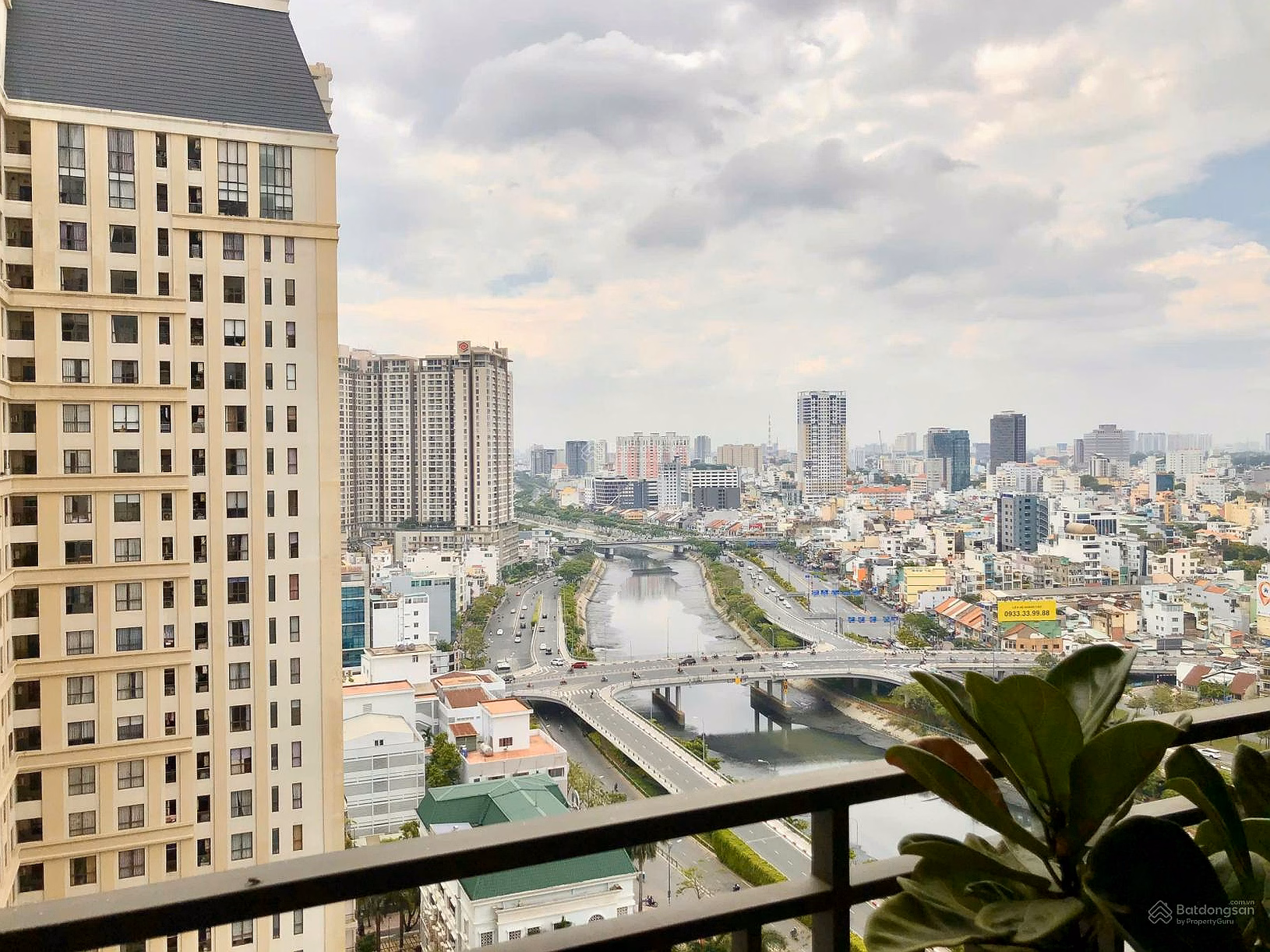 Sell ​​or rent The Tresor apartment 93 m2 - 11 billion all inclusive