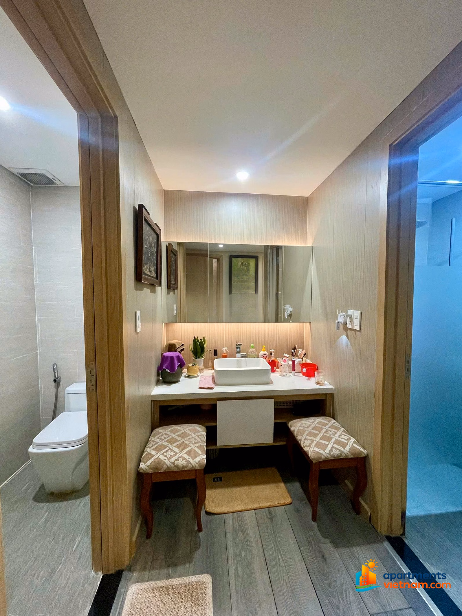 The owner sells a 142m² 3-bedroom apartment with top view in 4 directions at Zen Diamond Suites (F.Home), rare price