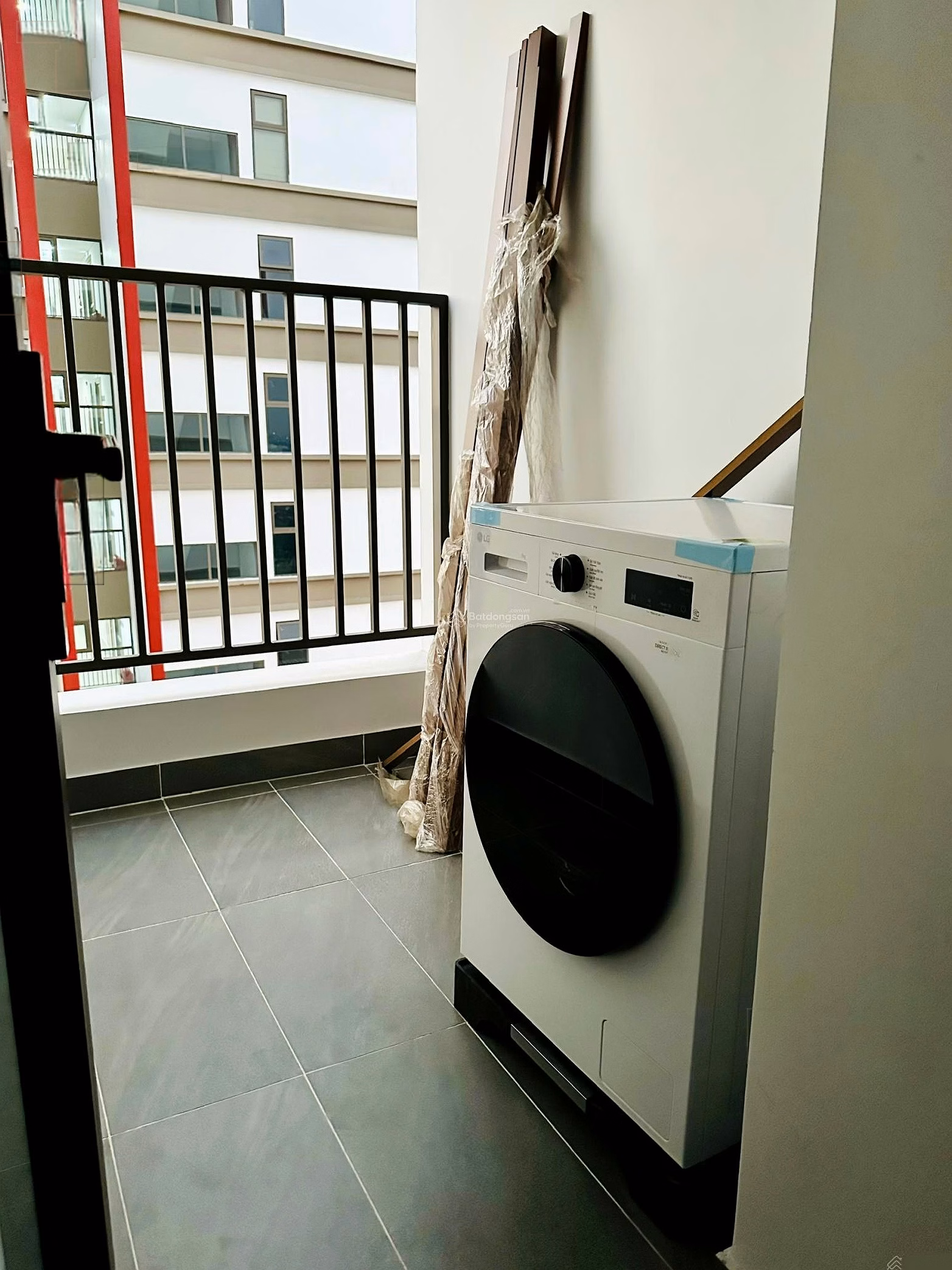 2 bedroom apartment for rent priced at 10 million/month in Khai Son City apartment