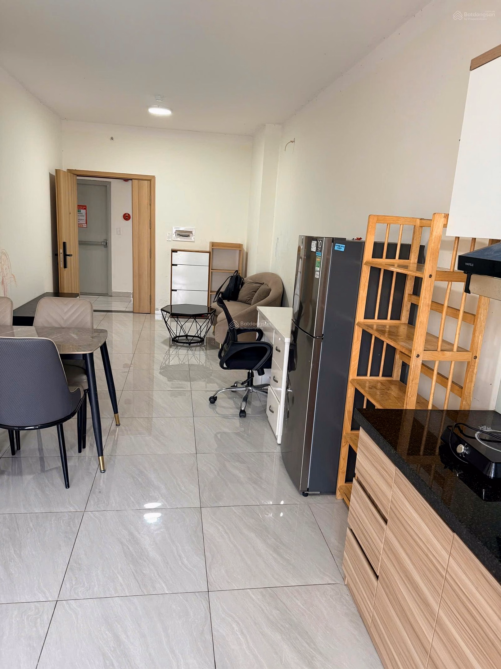 Selling 2 bedroom, 2 bathroom apartment at super bargain price of 3.6 billion at Stown Tham Luong Apartment, District 12, HCM