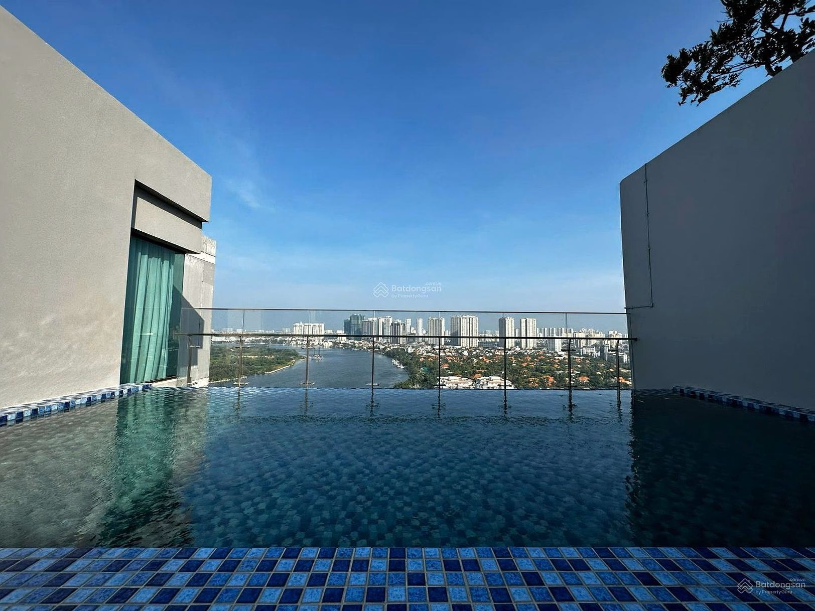 Penthouse D'edge Thao Dien, Area: 420m2 + Private swimming pool, view of Saigon River Price: 80 billion***