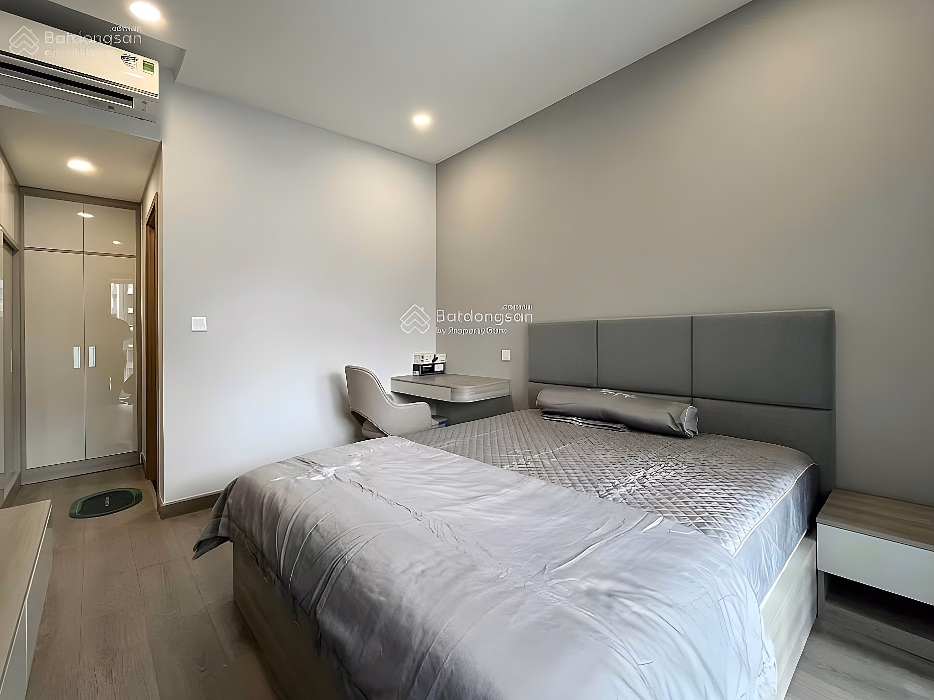 Remax Plaza apartment for rent, 11 million VND, 86m2, 2 bedrooms, 2 bathrooms, district 6, HCM*** meet Hien