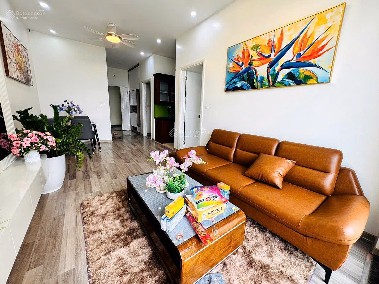 Selling regular apartment 66m2 2 bedrooms 2 bathrooms high floor Mon Nguyen A The Golden An Khanh 32T
