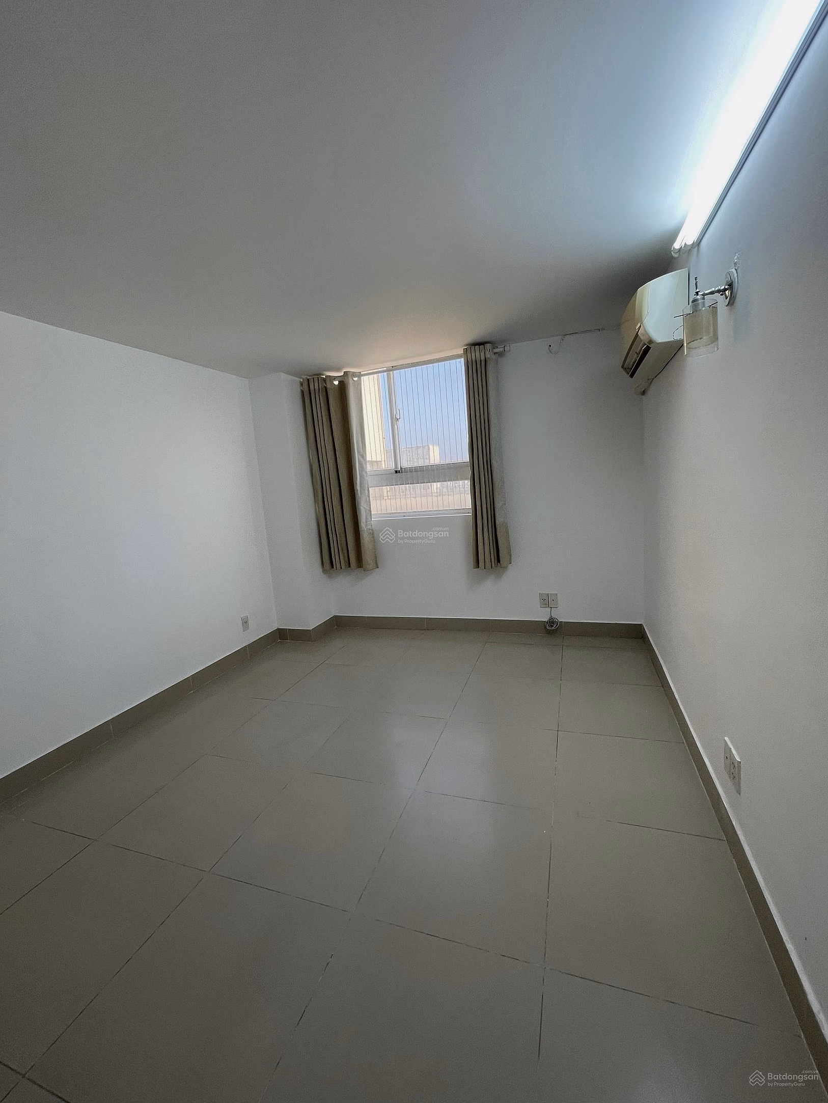 Celebrate the 30.4th of Phan Chu Trinh front apartment building - Officer School - Chu Van An 62 m2 - beautiful new 3.87 billion