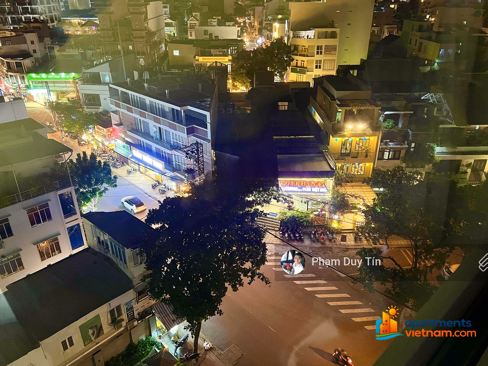 The owner offers to sell a fully furnished corner apartment at HUD Building at 4 Nguyen Thien Thuat