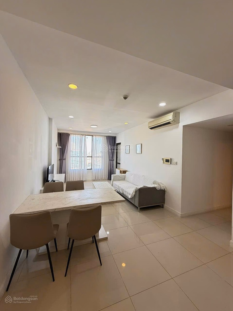 ICON56 - 23 million 3 bedrooms, beautiful house, open view, high floor, good price - Contact Hai