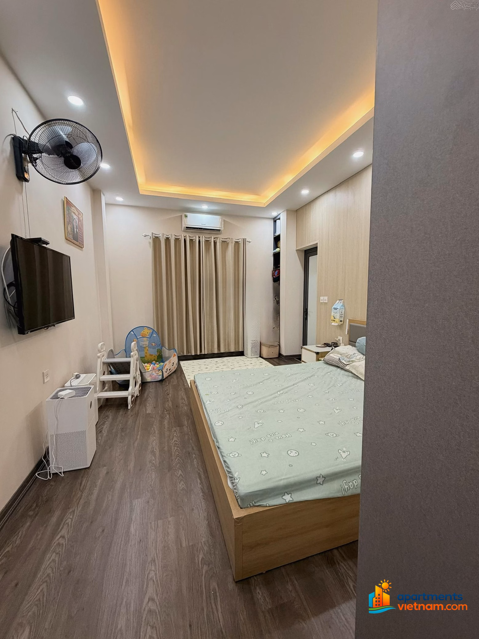 Owner sells house lot 670H7 Tan Mai, 73m2, car elevator to enter the house