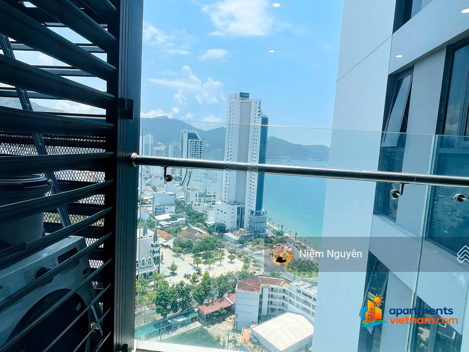 Selling Sea View Apartment - 2 bedrooms Seniabay - 26 Pham Van Dong - Nha Trang - waiting for permanent red book
