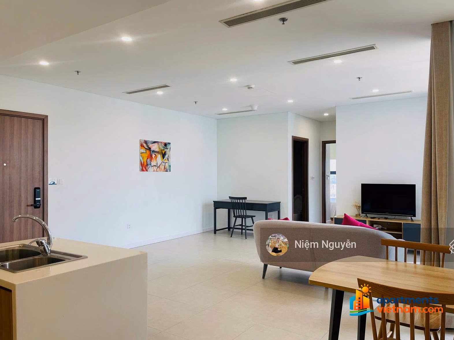 Selling Sea View Apartment - 2 bedrooms Seniabay - 26 Pham Van Dong - Nha Trang - waiting for permanent red book