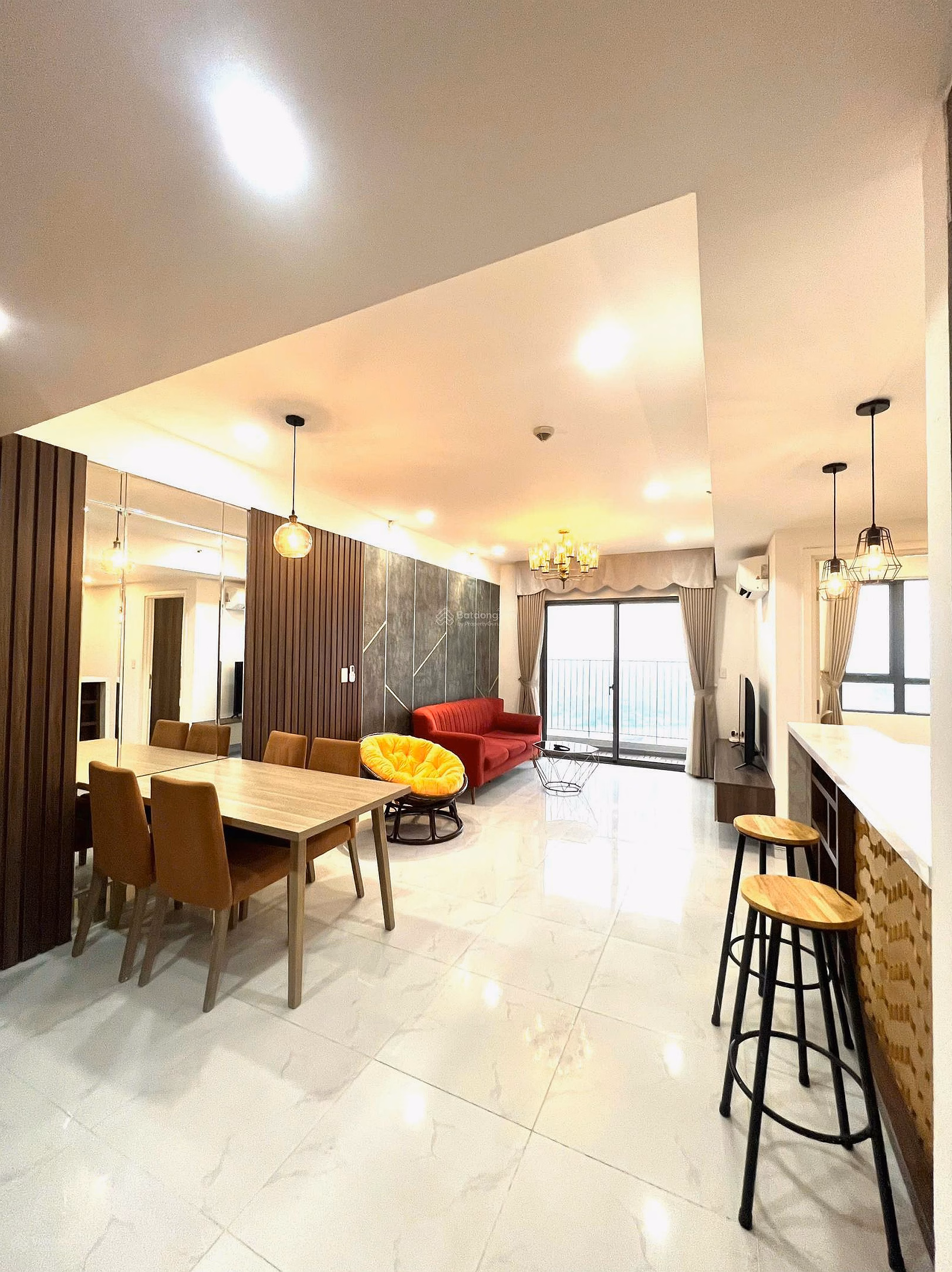 Need money urgently sell 3 bedroom apartment Masteri Thao Dien, beautiful river view, investment price 2 billion cheaper than market