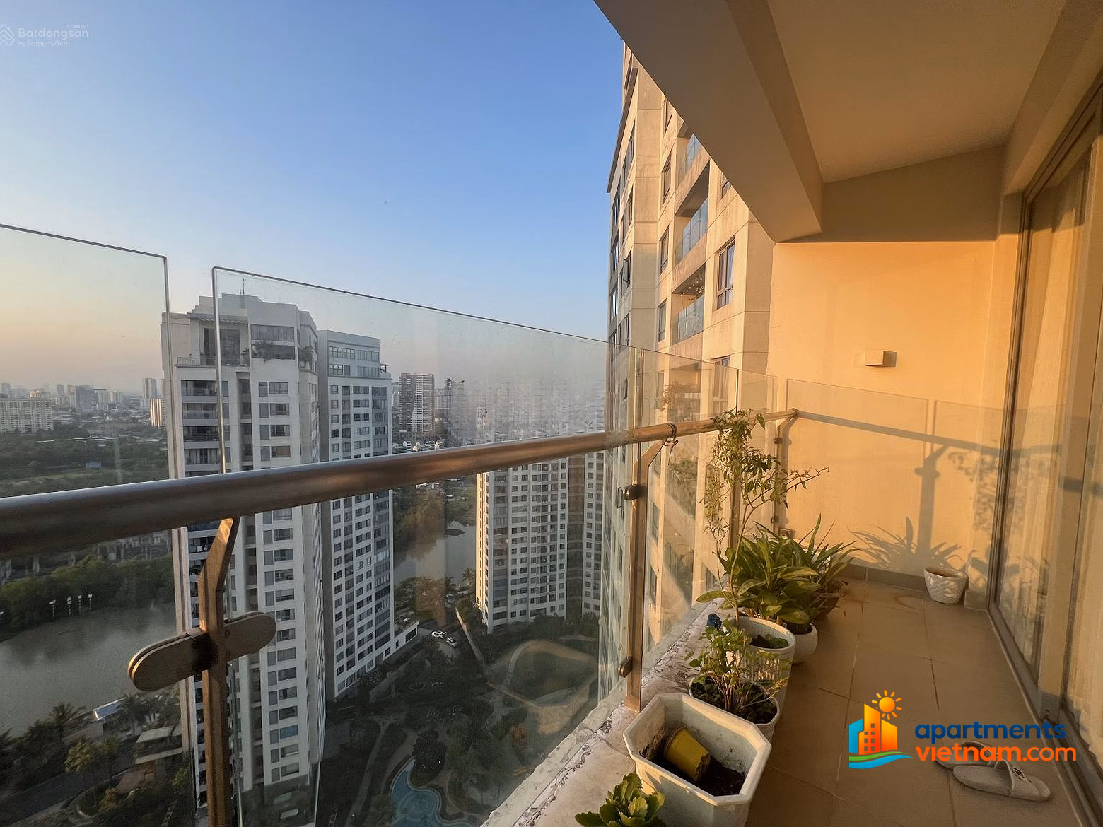 2 bedrooms available, beautiful view, fully furnished, 26 million Diamond Island. (New products every day, good prices)