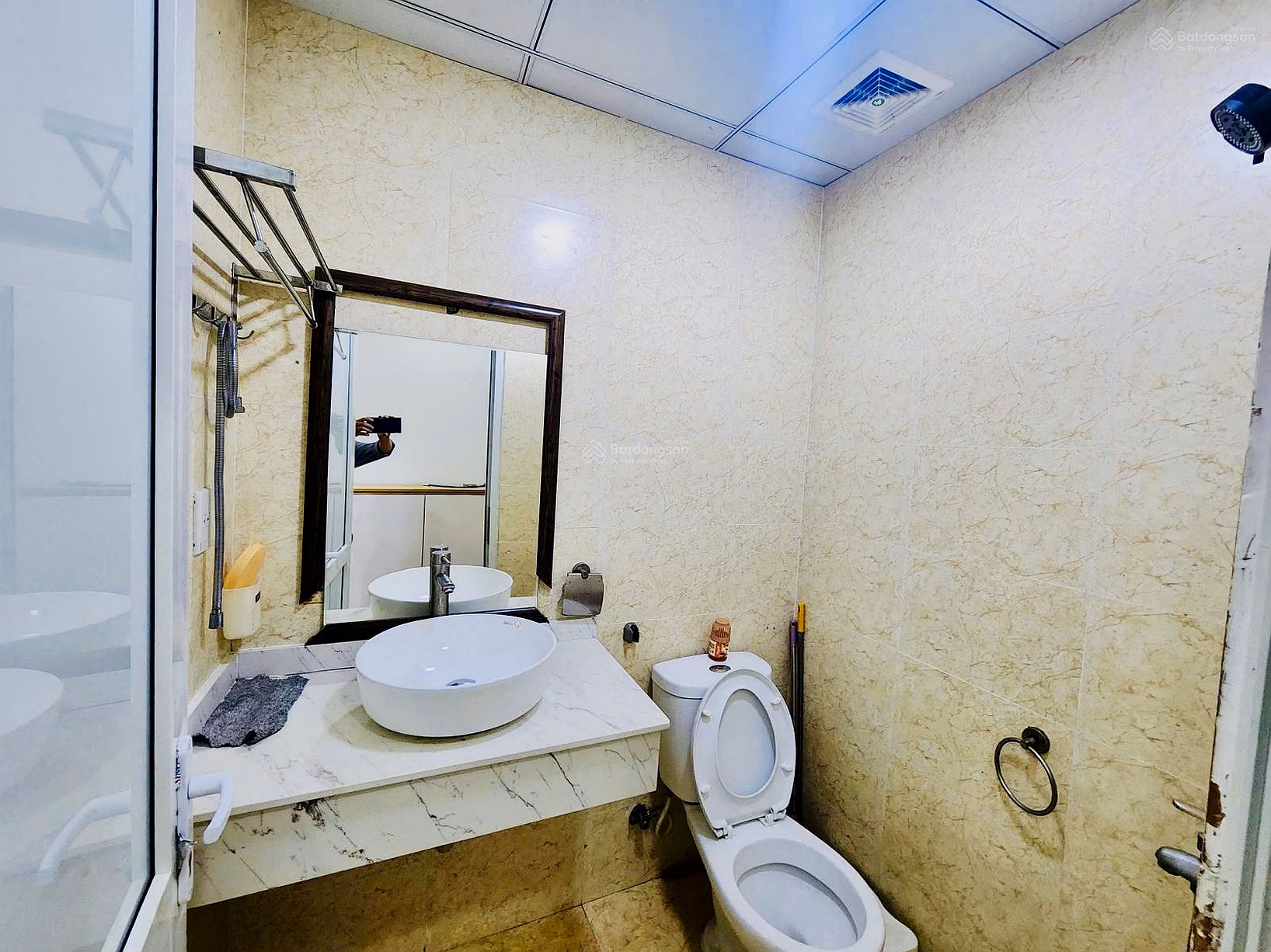 Good price, real cash flow, buy and get immediate income! Quickly own it