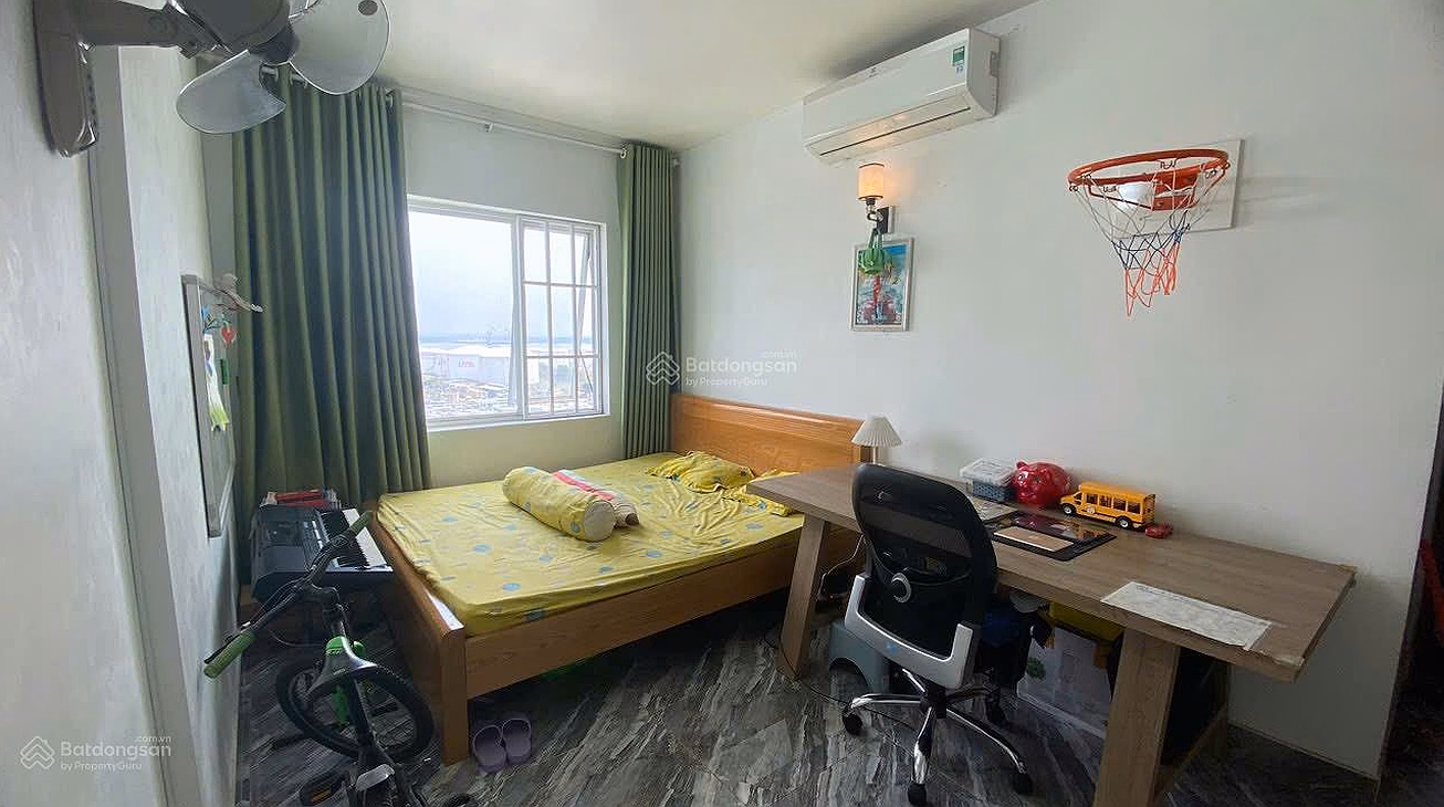 Apartment for sale with river view, super nice interior, extremely airy house