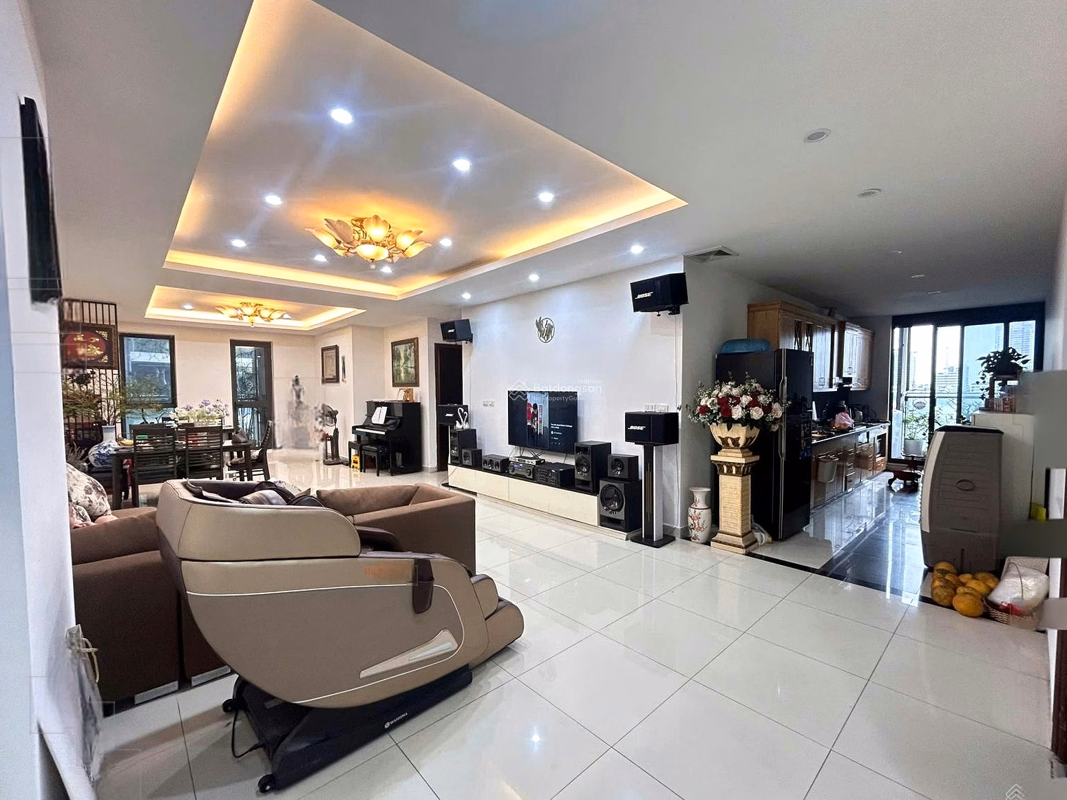 Need to sell quickly apartment 3+1BR - 3VS, area 202m2, price 9.2 billion, very beautiful lake view, fully furnished***