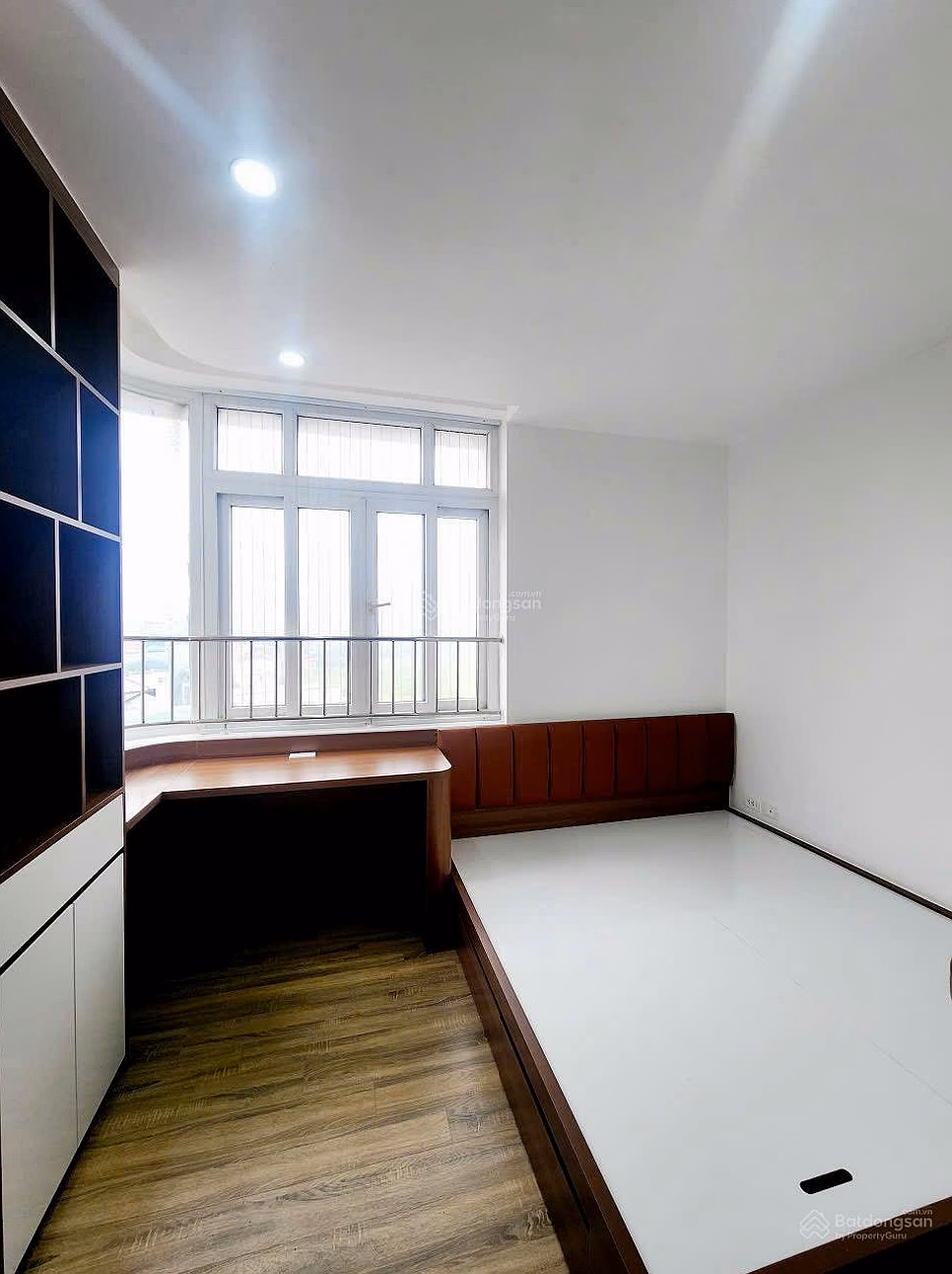 Selling a 3 bedroom apartment nearly 100m2, Hoang Mai, apartment at 1277 Giai Phong. Price 6.9 billion***