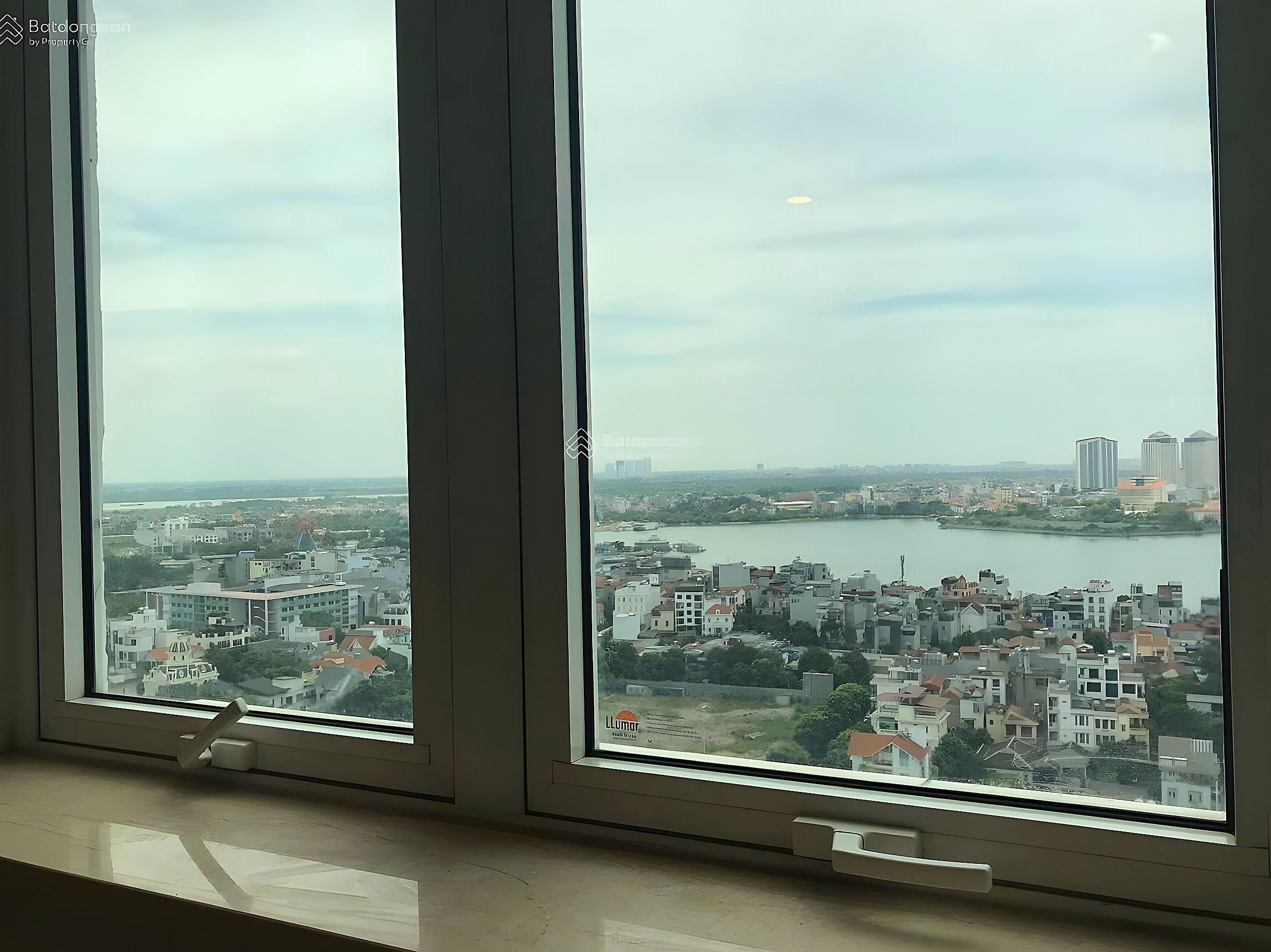3-bedroom apartment for rent, 34 million, 180m2 on Floor 20, Building G03, Ciputra, Hanoi, great price, reputable