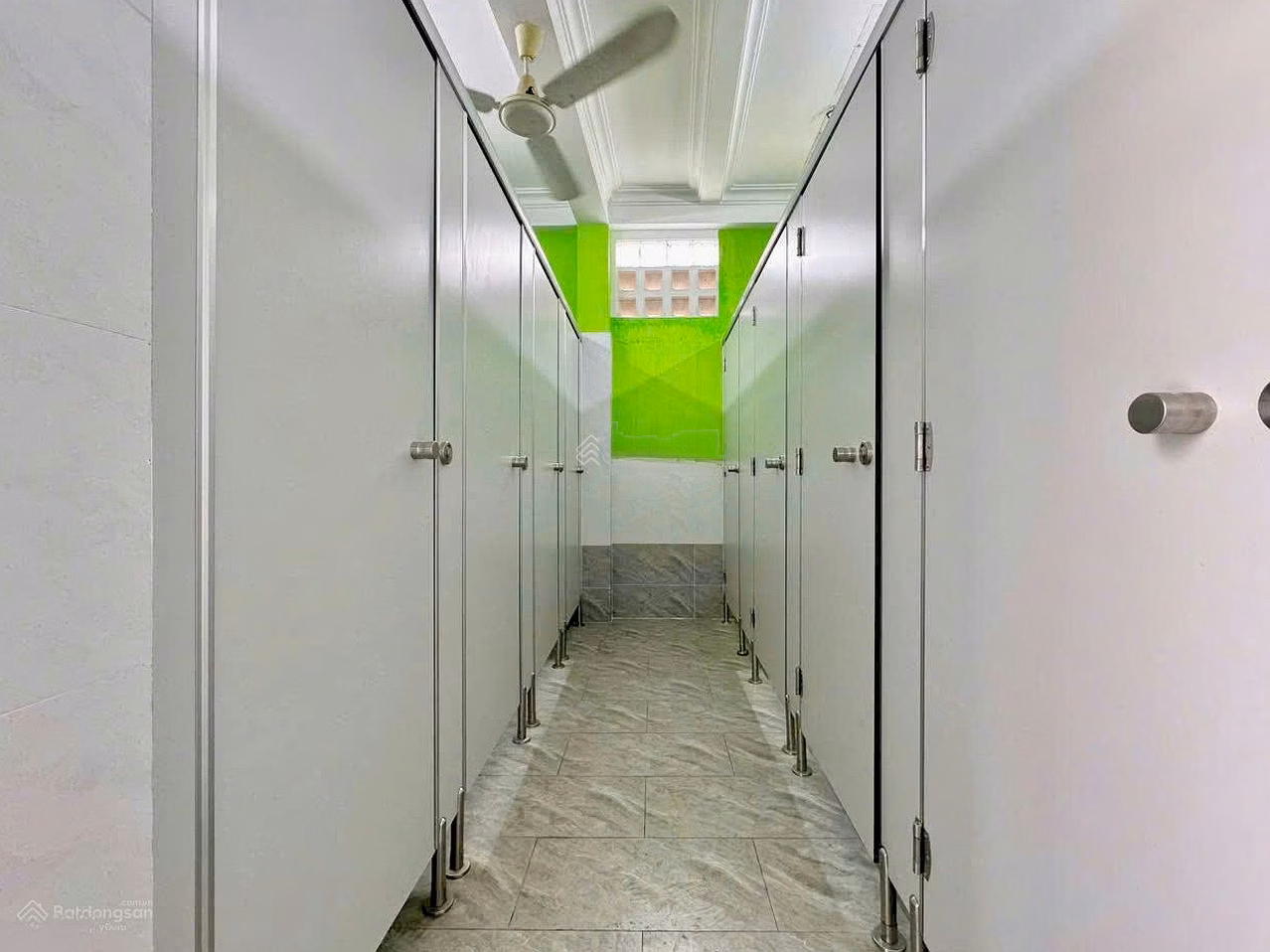 100% new luxury sleepbox - private locking door - fully furnished - with balcony - Kha Van Can