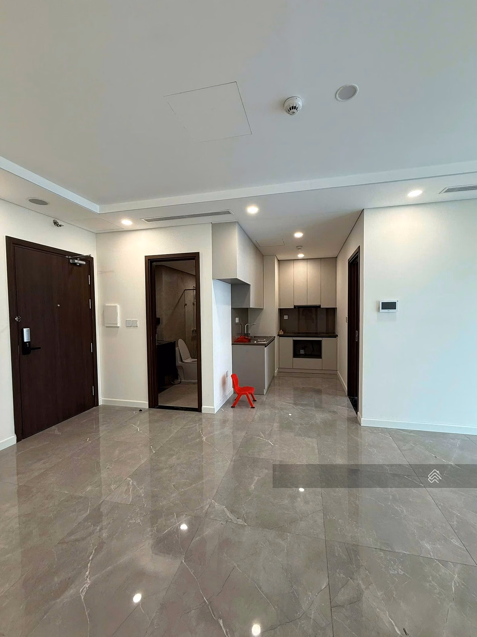 Outstanding affordable rental apartment fund Sunshine Green Iconic Long Bien - E Cuong 0976 044 ***