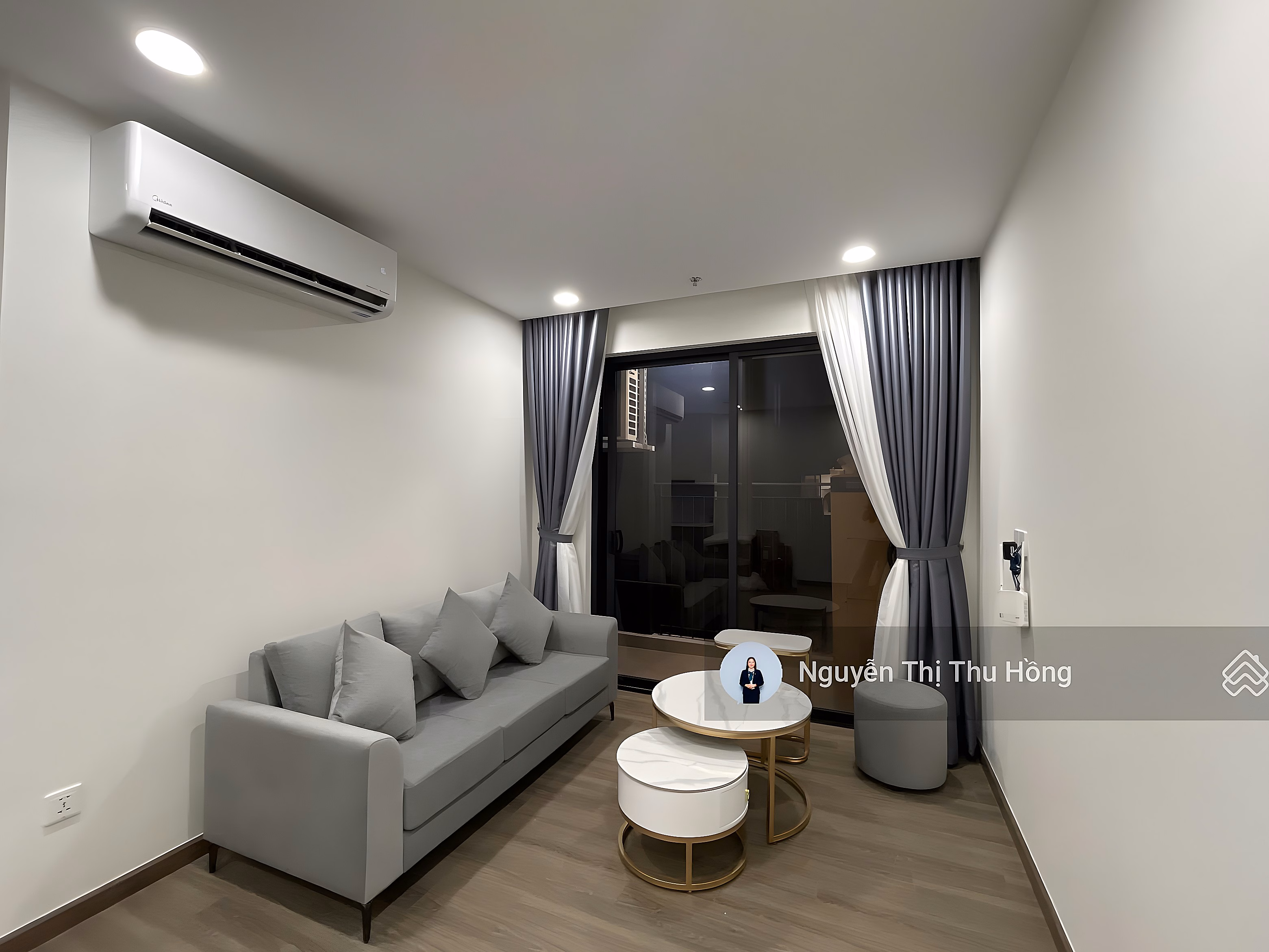 Shopping basket with good price and quick closing FPT Plaza 3 has a variety of apartments for customers to rent*** Hong