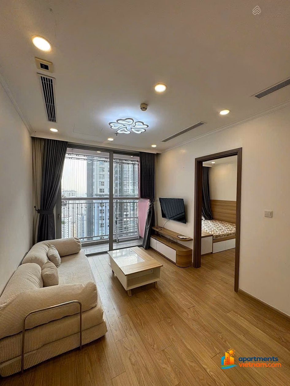 Thuy for rent 2-bedroom apartment, 52m2, 12 million, at Vinhomes Gardenia, Ham Nghi, very good price