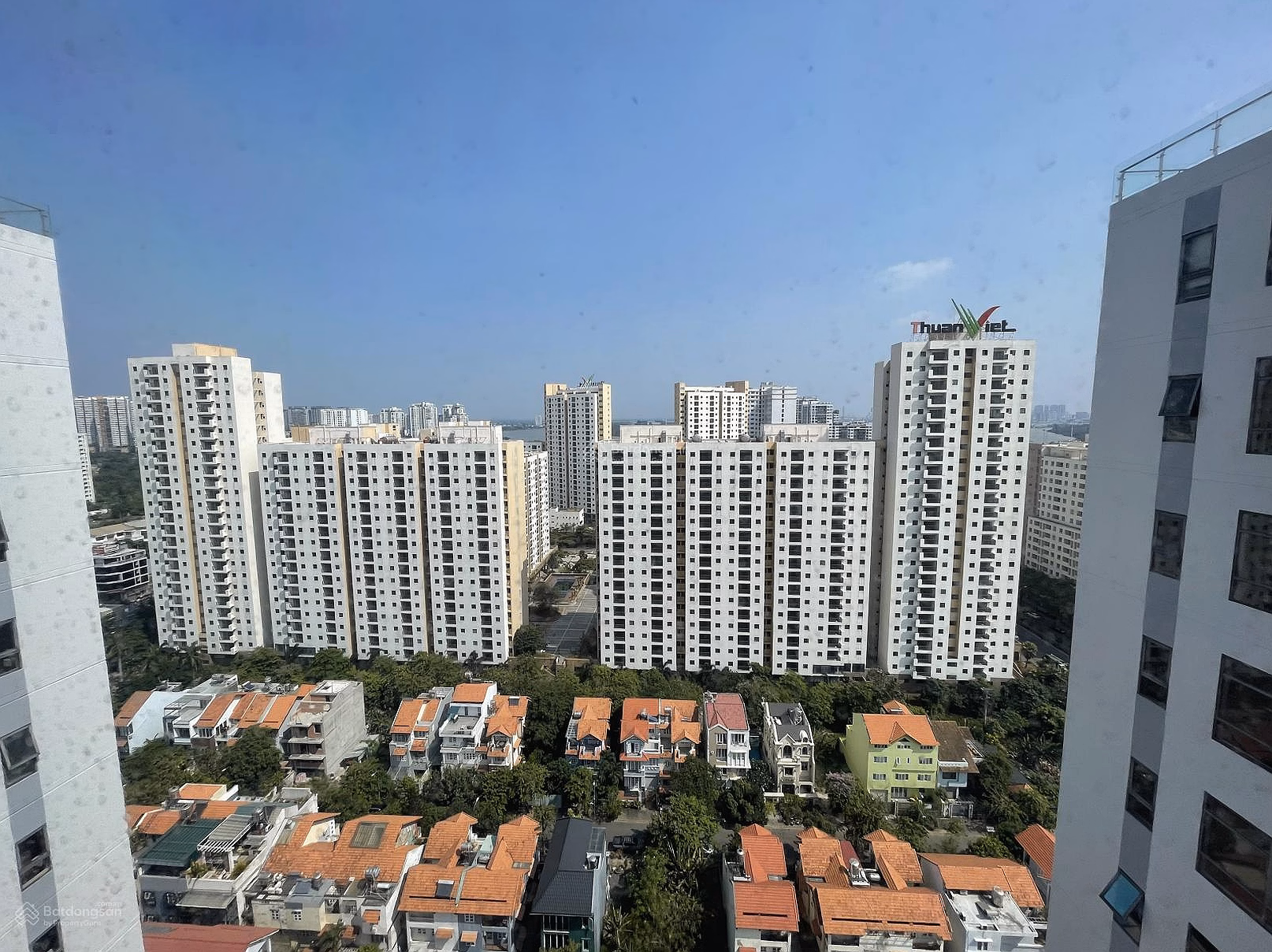De Capella 2 bedrooms 77m² price 7 billion, free furniture, pink book notarized immediately. Adjacent to Sala, Thu Thiem bridge