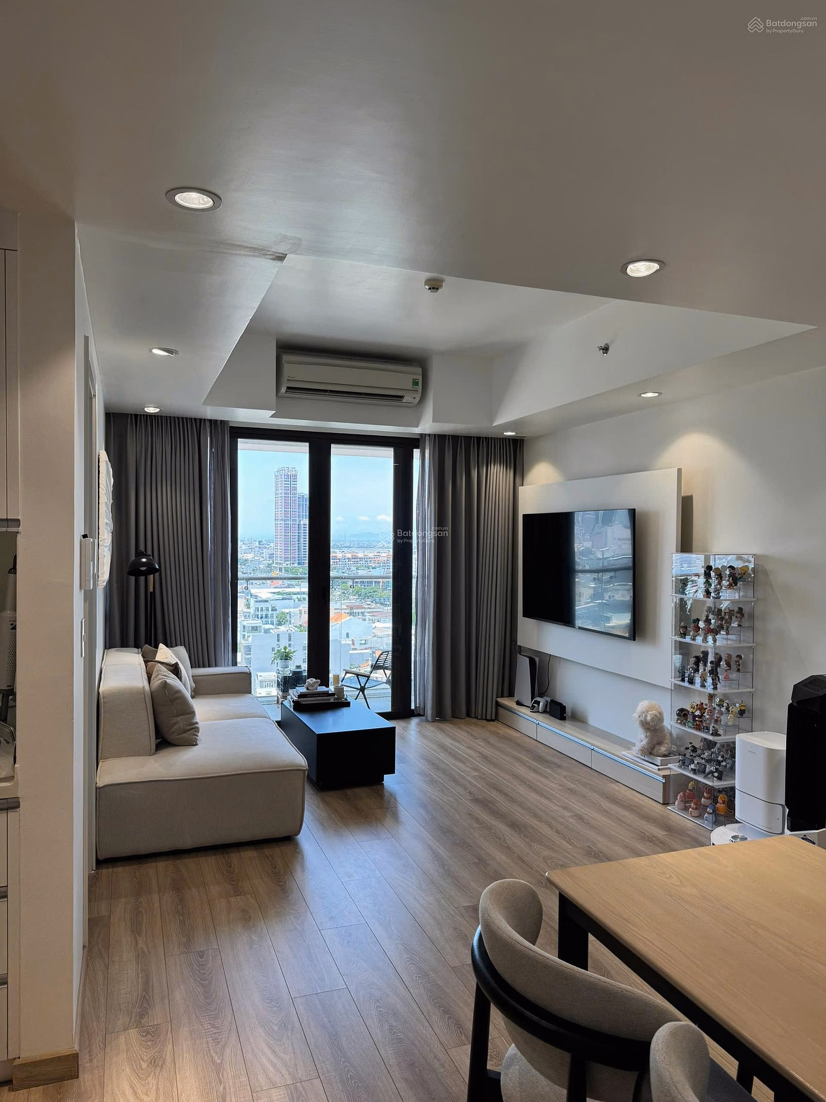 I rent a fully furnished 2-bedroom apartment in Hiyori apartment - Dragon Bridge Da Nang, price only 25 million/month