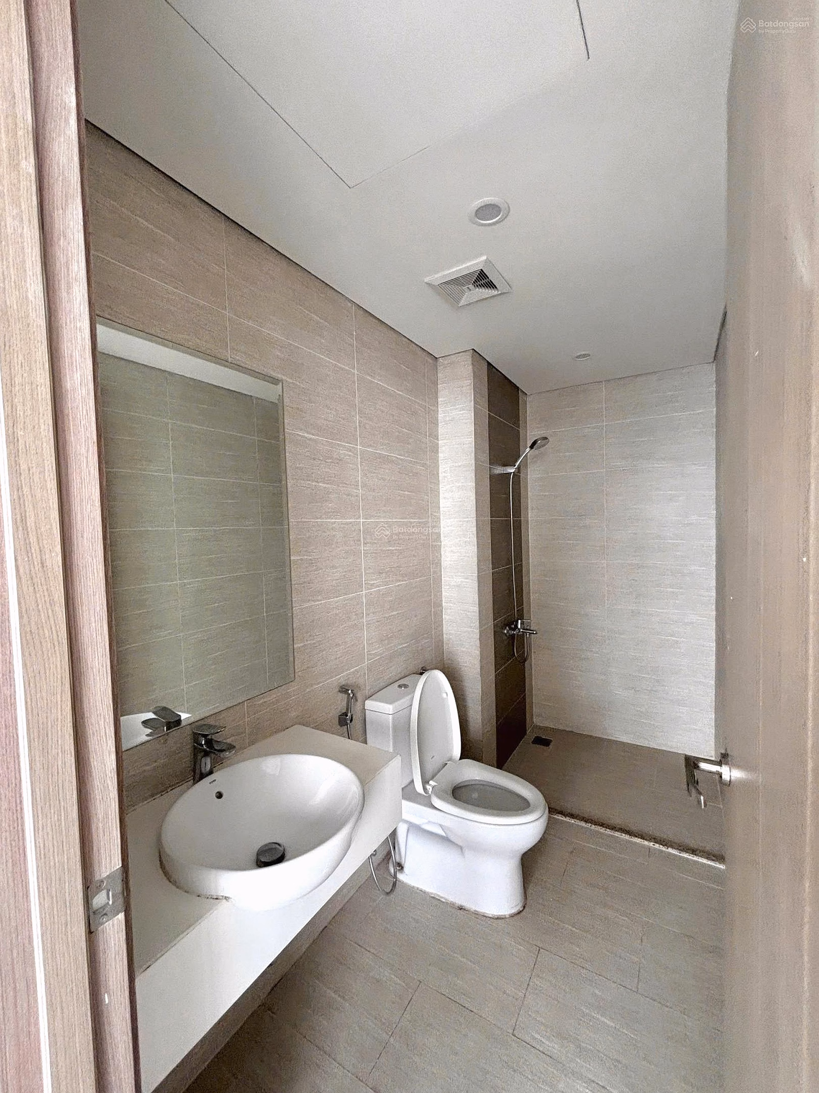100% real price! S201 2 bedrooms+ area 63.6m², Investor interior of Vinhomes Smart City project***