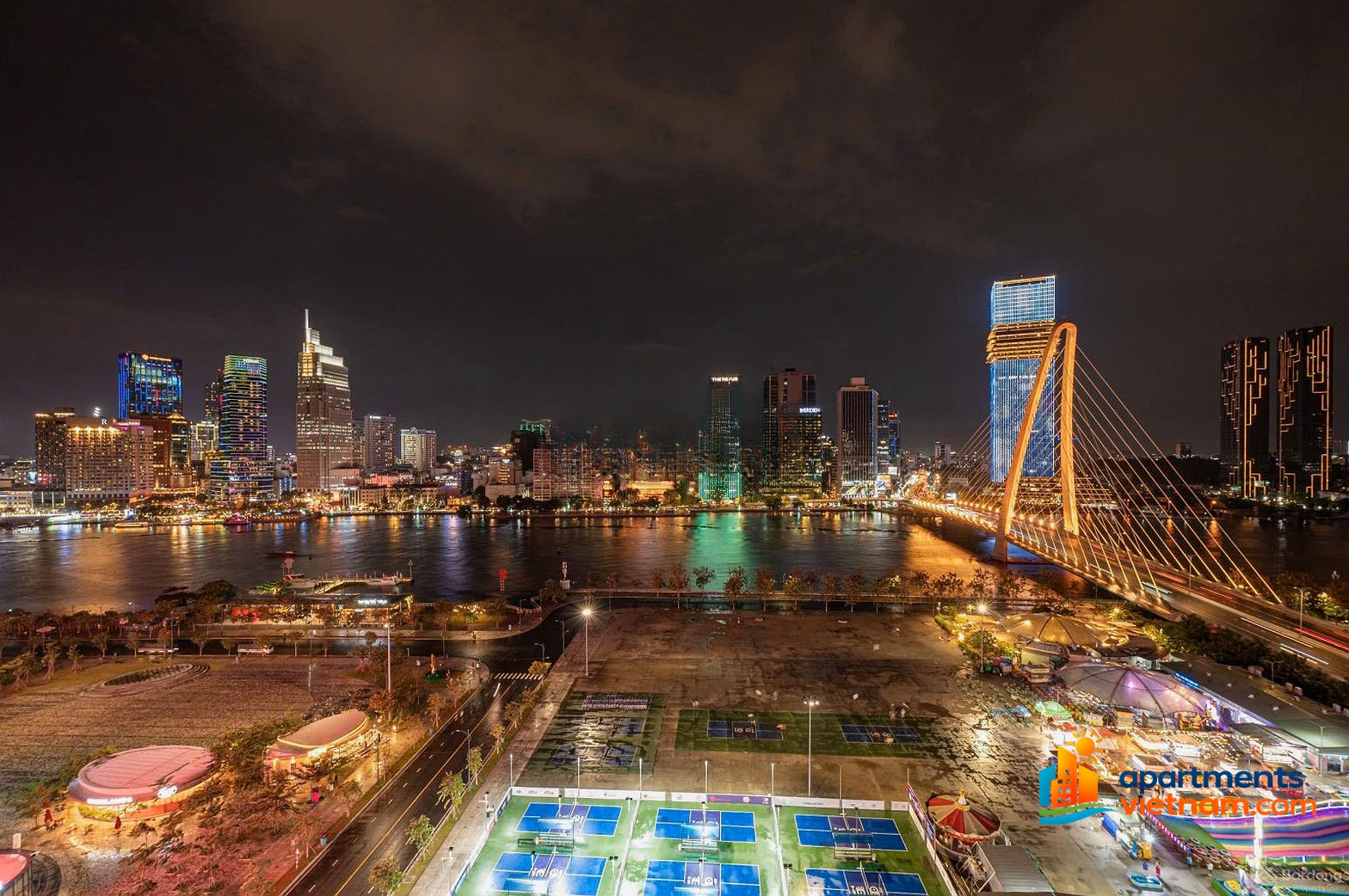 3 bedrooms for rent at The Opera, furnished by owner for living | Direct river view
