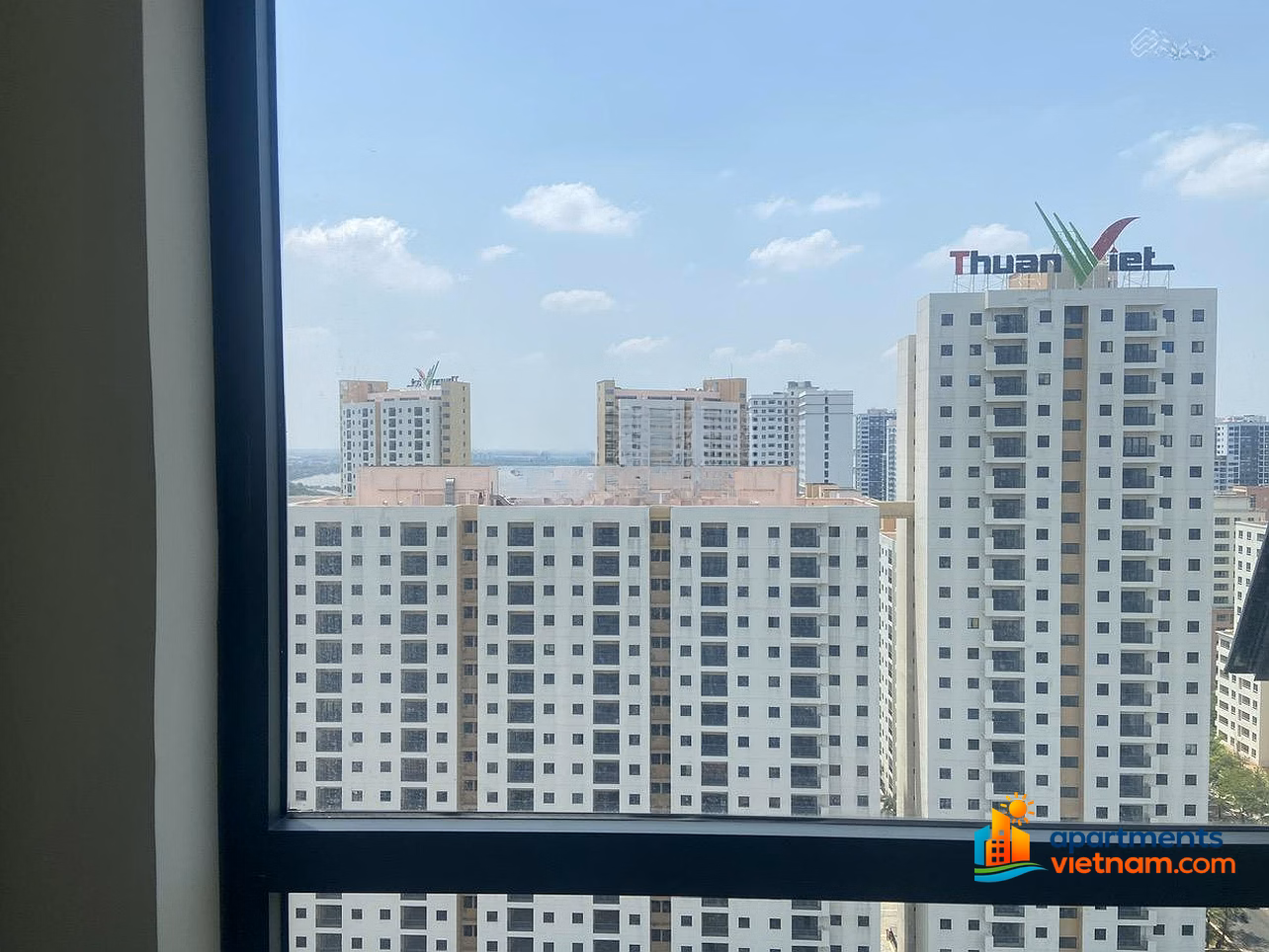 De Capella 3-bedroom apartment for sale, fully furnished, has pink book, view of Bitexco, Landmark!