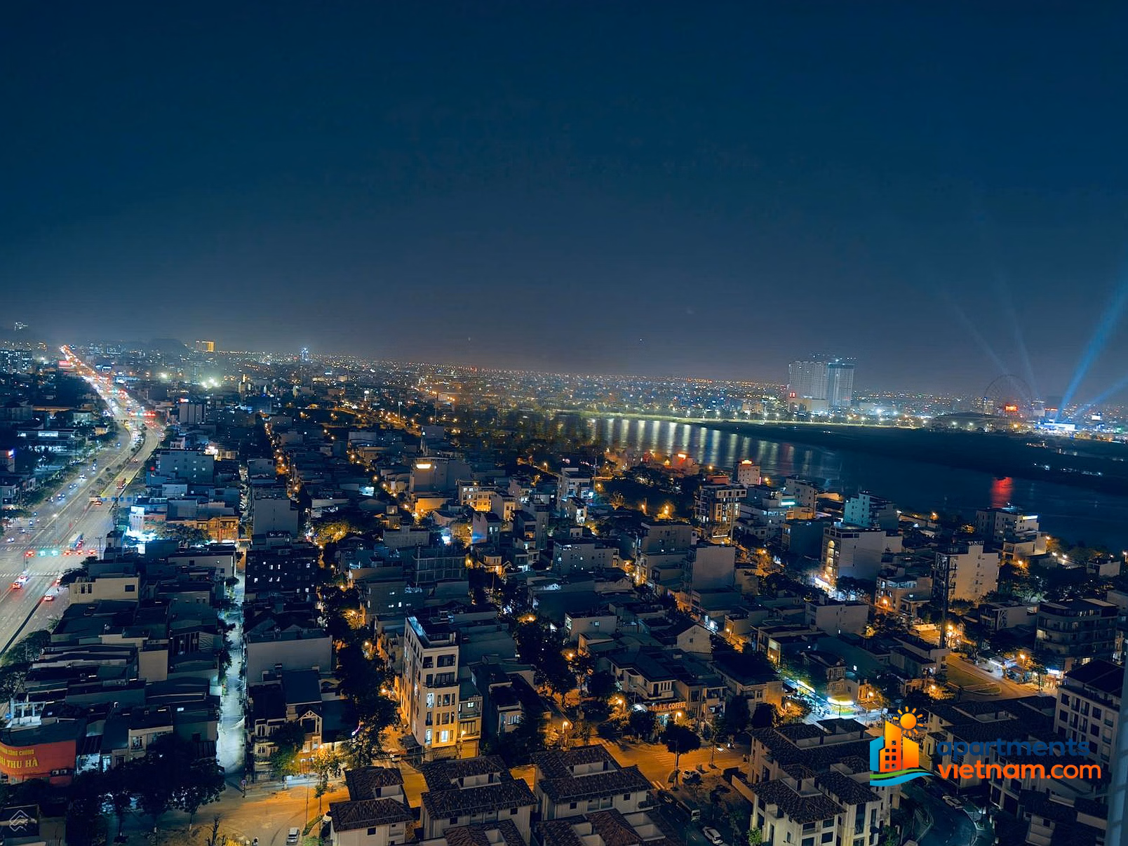 High floor 1 bedroom+ (2 bed) apartment for rent by owner - River and sea view - Sun Cosmo Da Nang