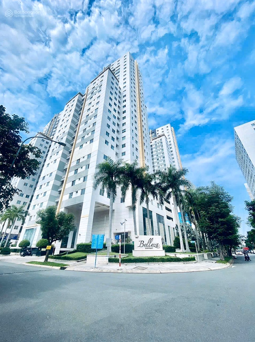 Selling 2 bedroom apartment - SHR decor house with shared garden and river view - CC Belleza Q7 - Area 78m2 - price 3.68 billion