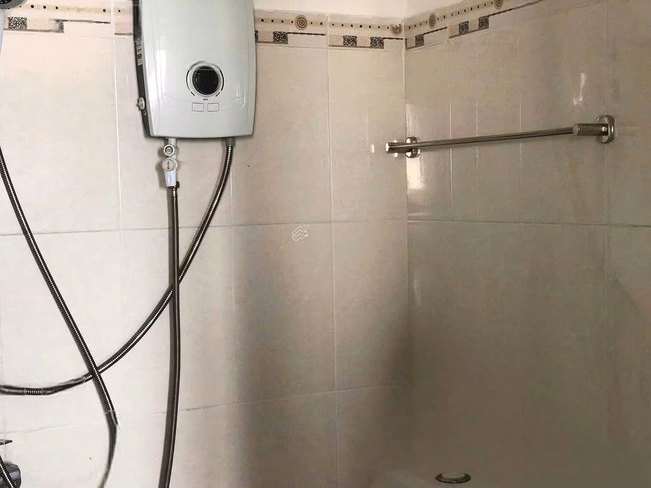 Selling apartment with free furniture, move in immediately, corner apartment 2 bedrooms, 2 bathrooms, Tran Dai Nghia street, Tan Tao, HCMC