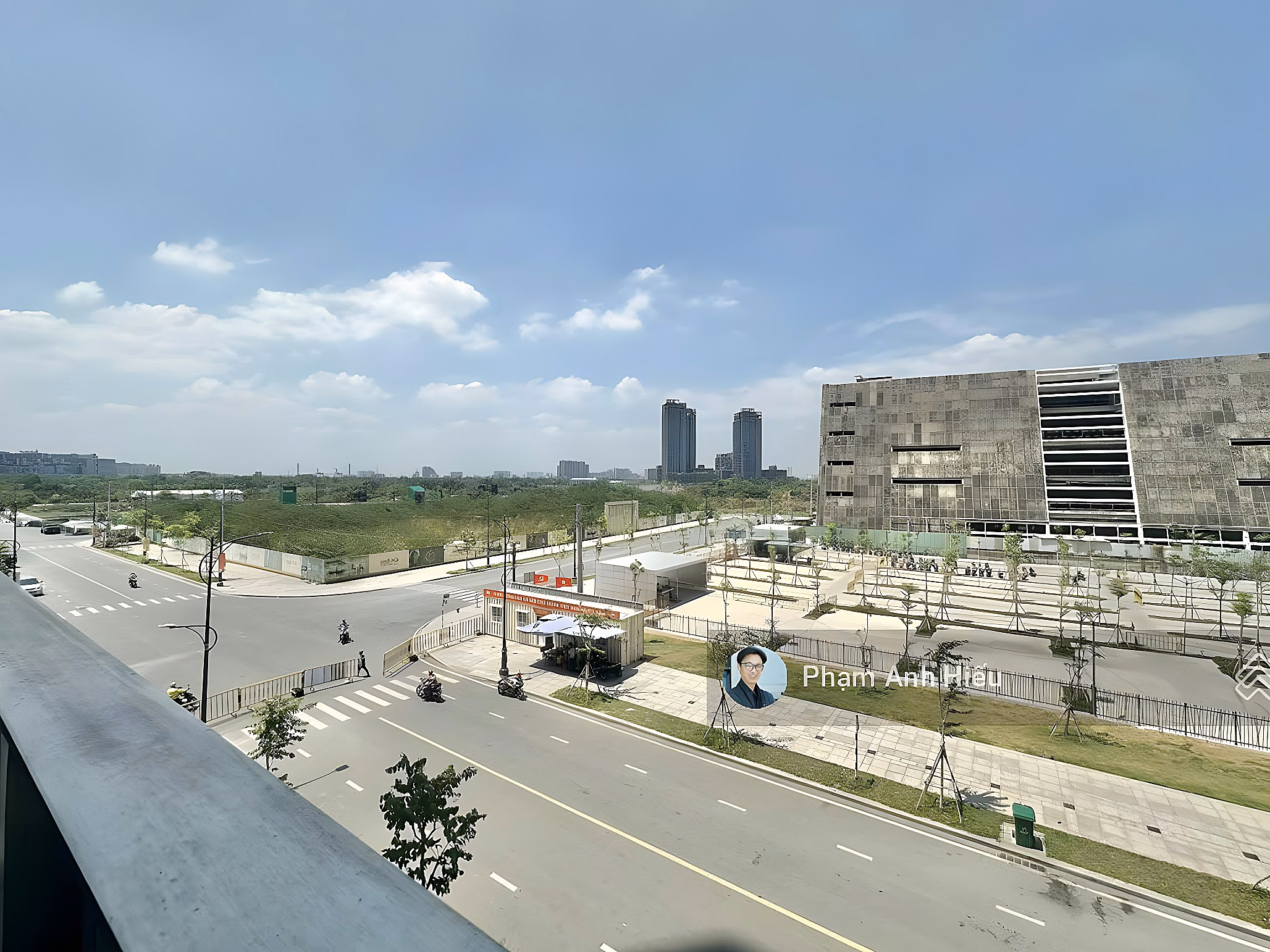 Cheapest single 3 bedroom Opera house, Saigon river view, full view of District 1 sparkling at night