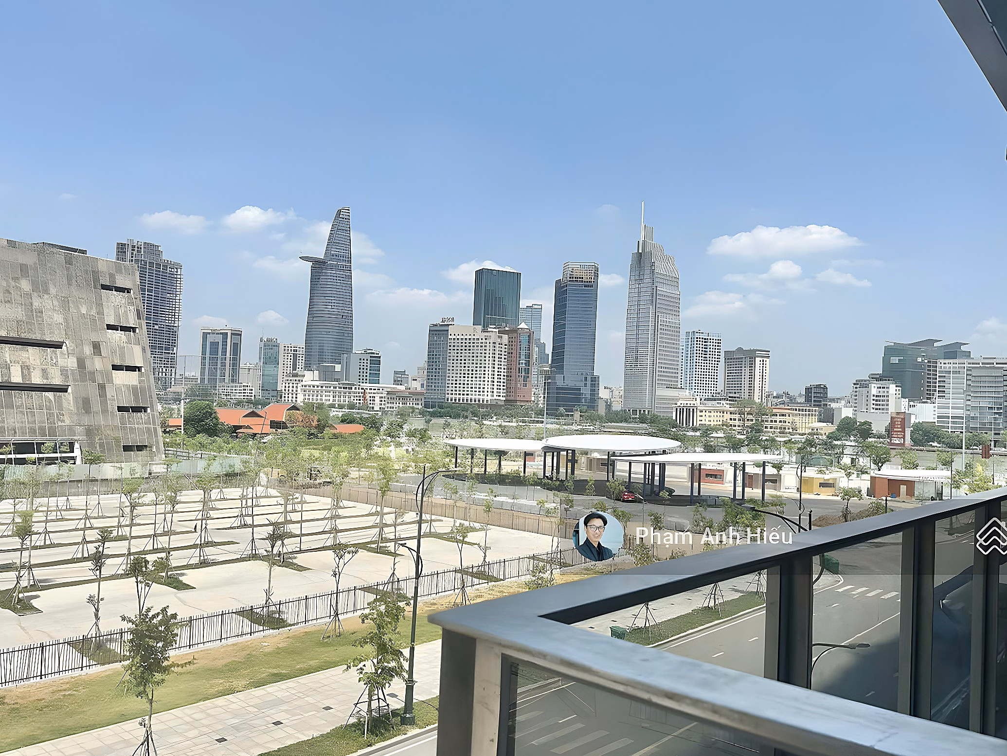 Cheapest single 3 bedroom Opera house, Saigon river view, full view of District 1 sparkling at night