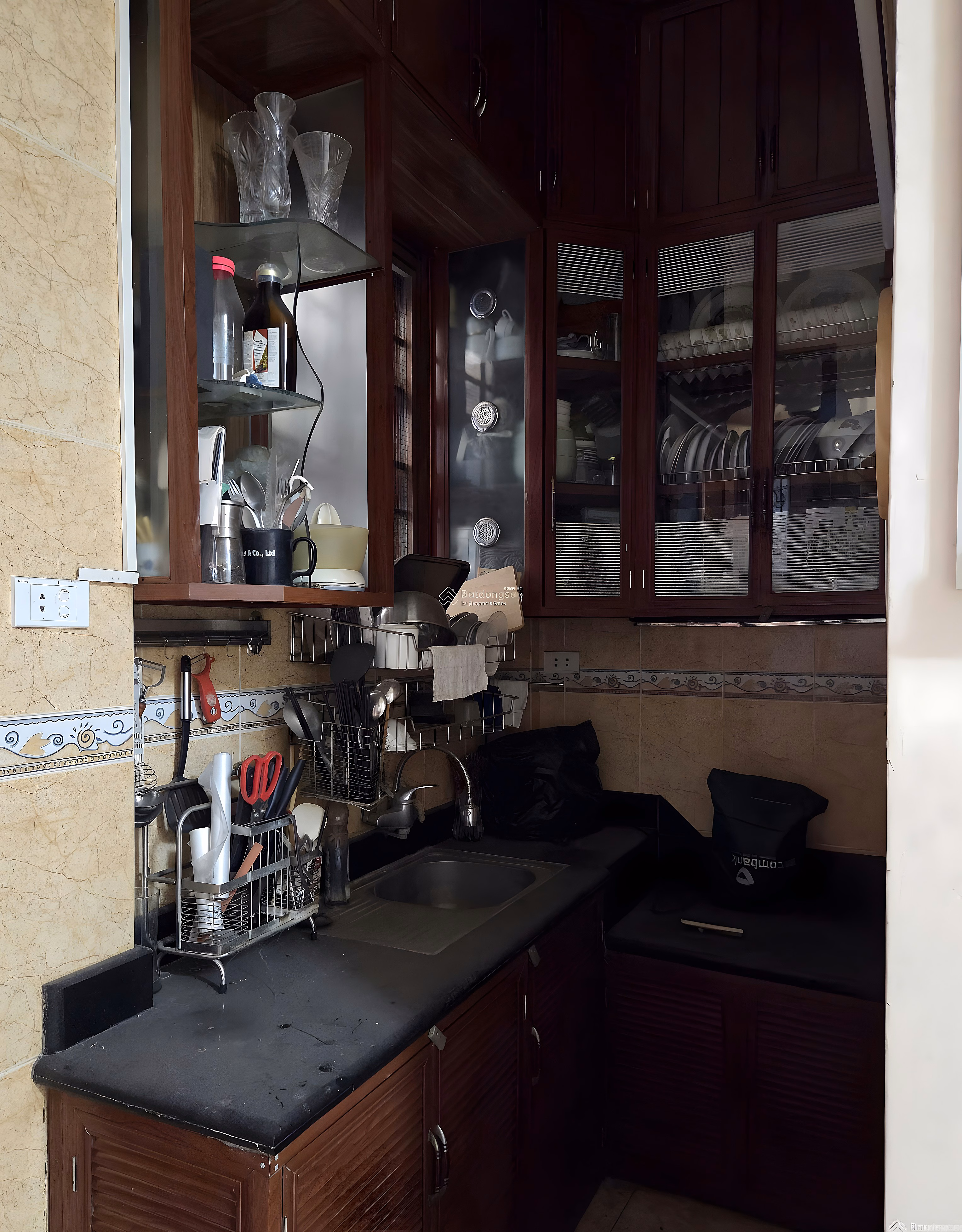 Selling a dormitory house on the 1st floor, 25m2, Nguyen Truong To street (go to Chau Long street gate), owner's red book