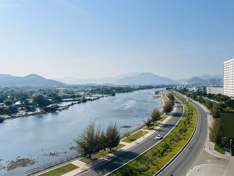CT1 Luxury apartment for rent, 8th floor, river view, 2 bedrooms, 2 bathrooms, river view in Nha Trang