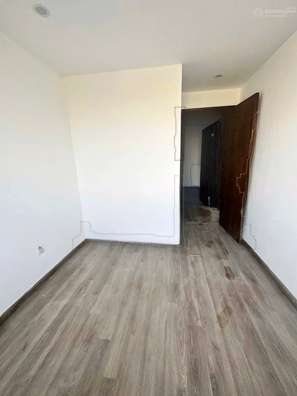 Rosa Garden HUD Me Linh Central apartment for sale, 54m2, 2 bedrooms, 2 bathrooms, for rent 7 to 8 million/month