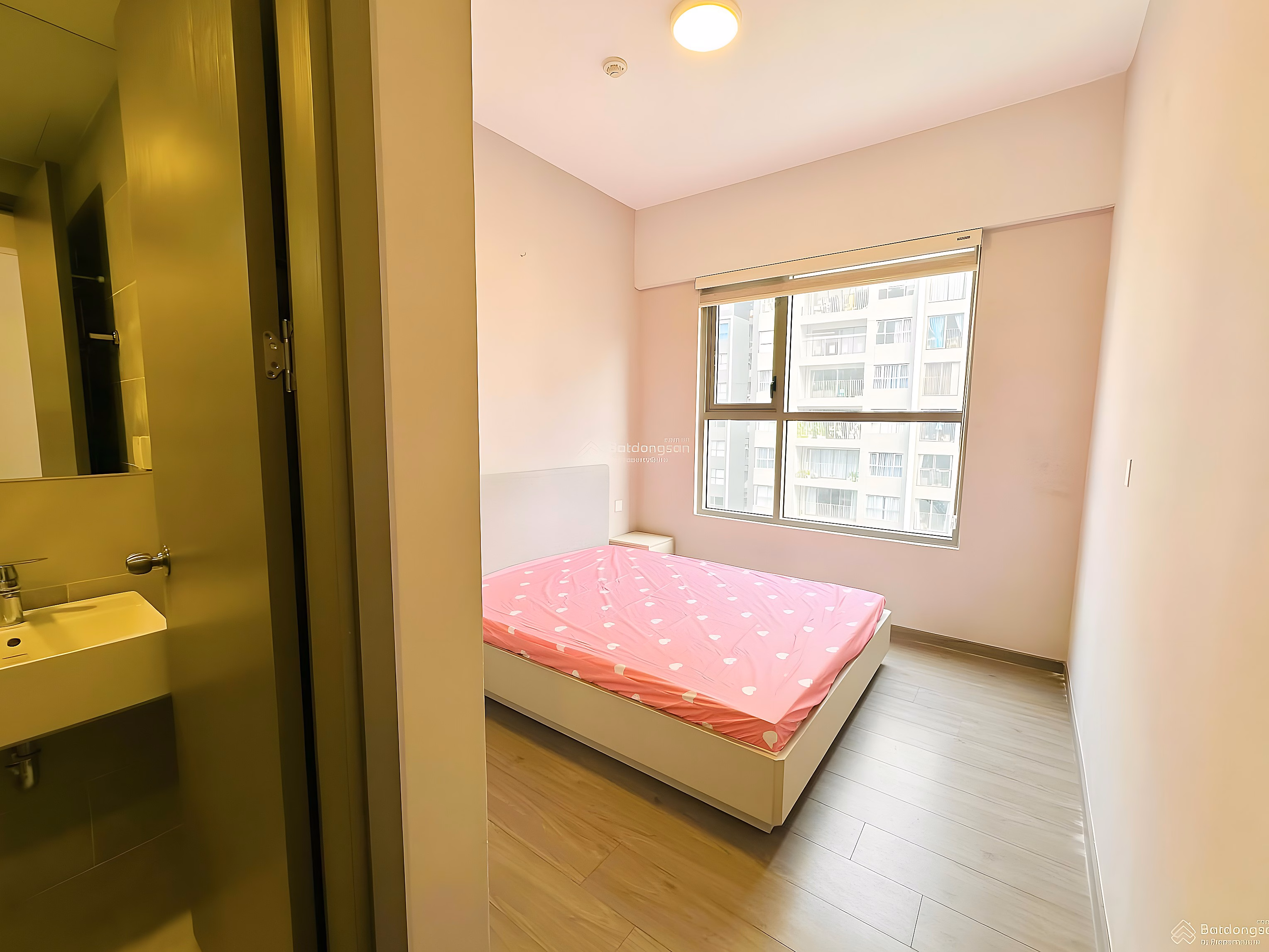 WestGate corner apartment 85m2 3 bedrooms 2 bathrooms only 12.9 million full beautiful furniture + cool breeze swimming pool view***