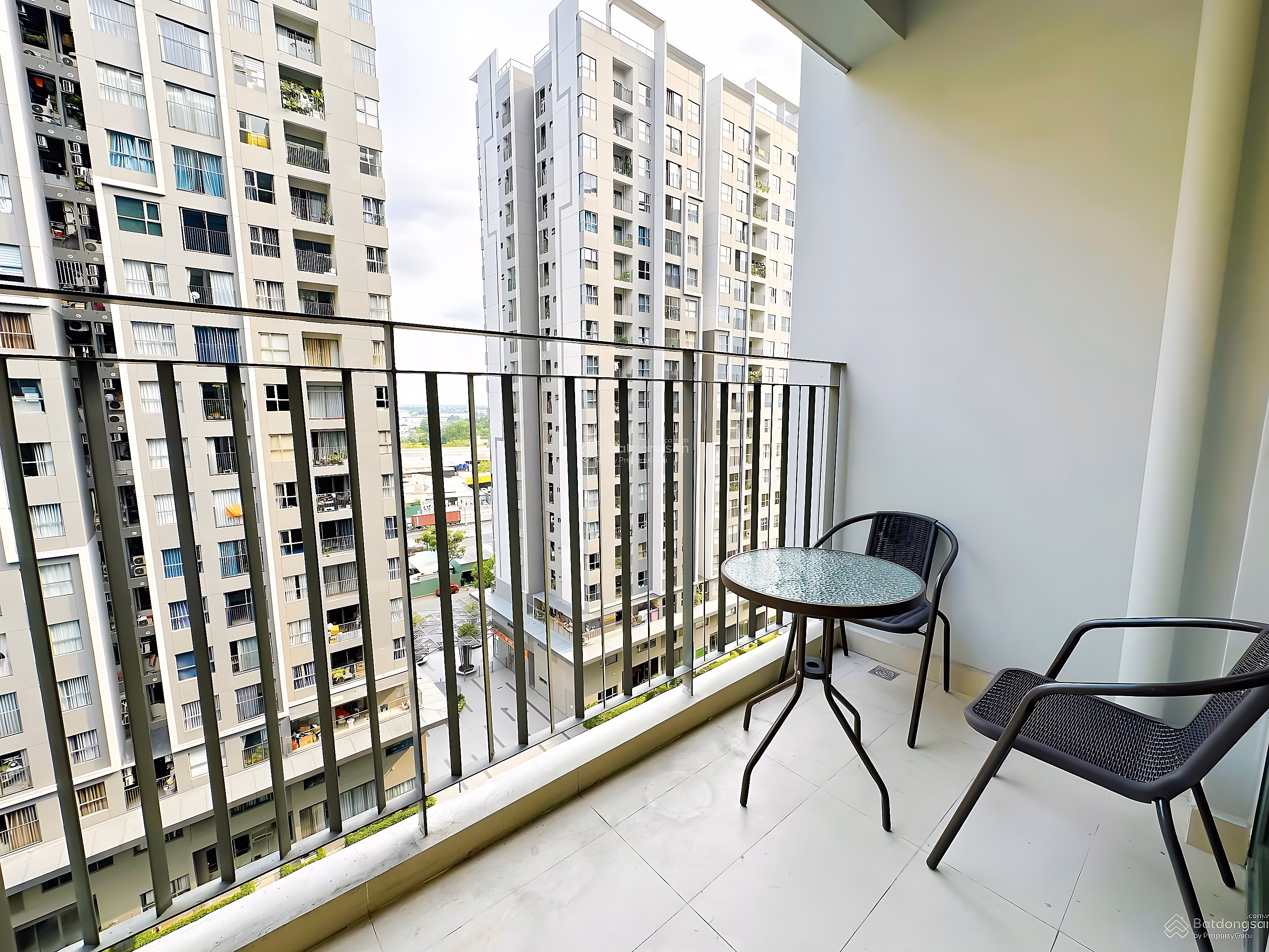 WestGate corner apartment 85m2 3 bedrooms 2 bathrooms only 12.9 million full beautiful furniture + cool breeze swimming pool view***