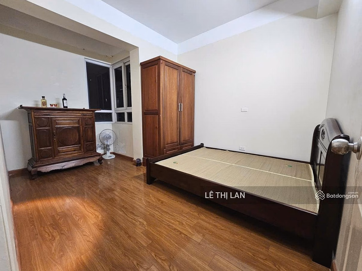 Apartment B14 Kim Lien, front of Pham Ngoc Thach street, middle floor, 75 m2, Dong Da red book, 6.8 billion, 2 open bedrooms
