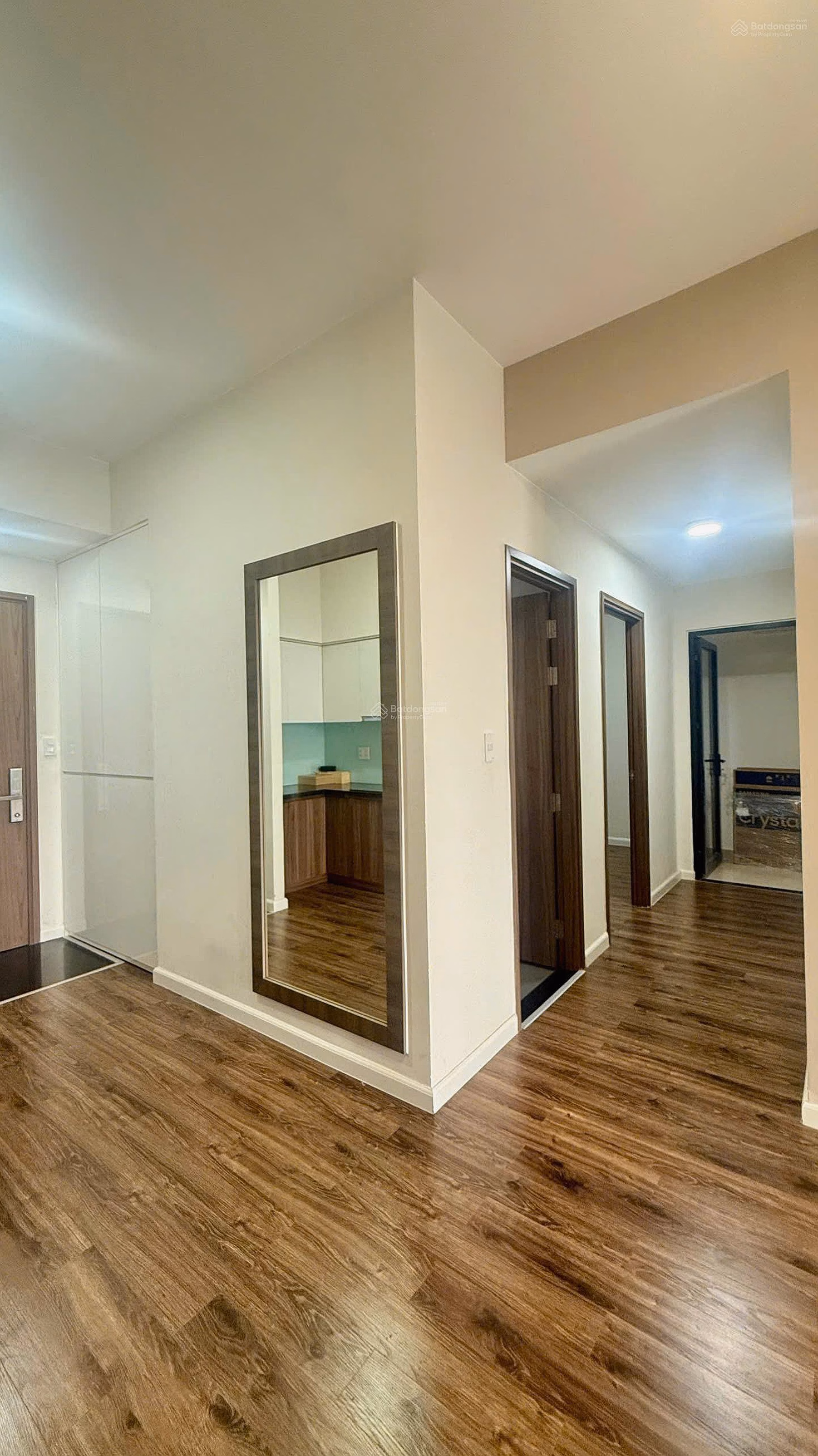Selling 2 bedrooms, 2 bathrooms facing southeast, 78m2 building MP345, price 4.35 billion