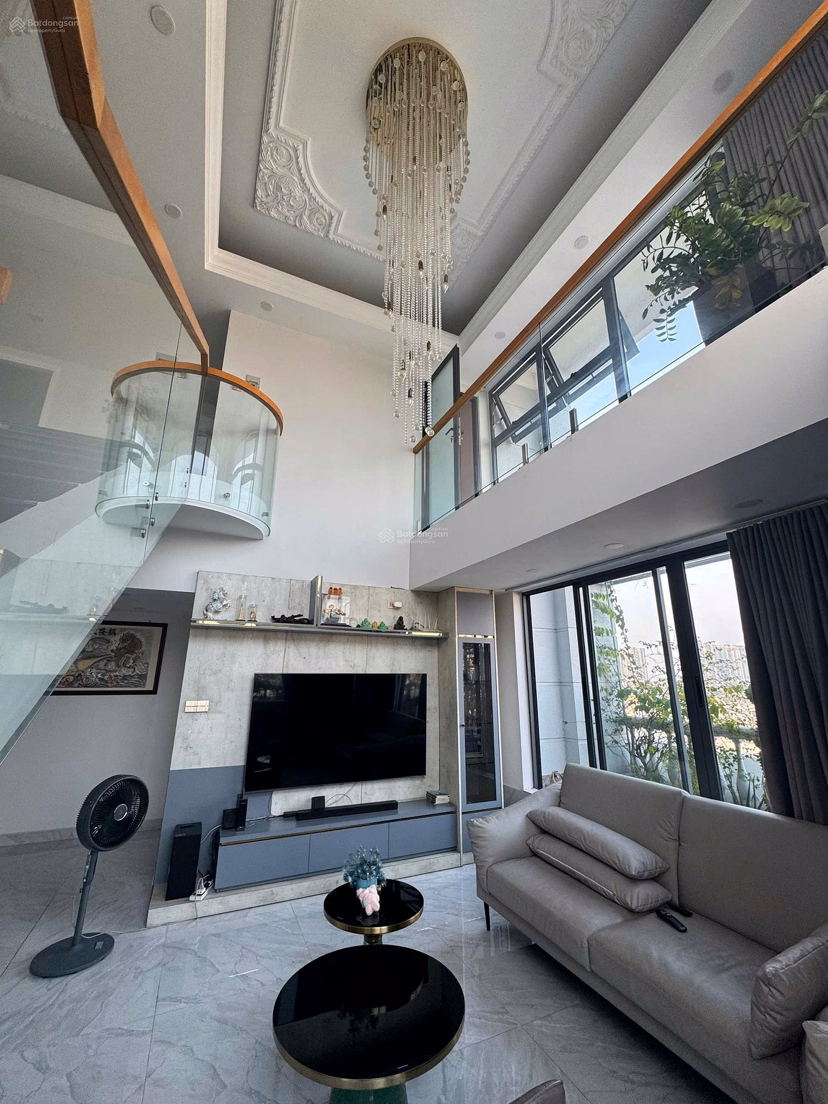 Homyland 1 penthouse for sale right in front of Nguyen Duy Trinh with registered book 227m² 4PN4WC 11 billion 0915 698 ***