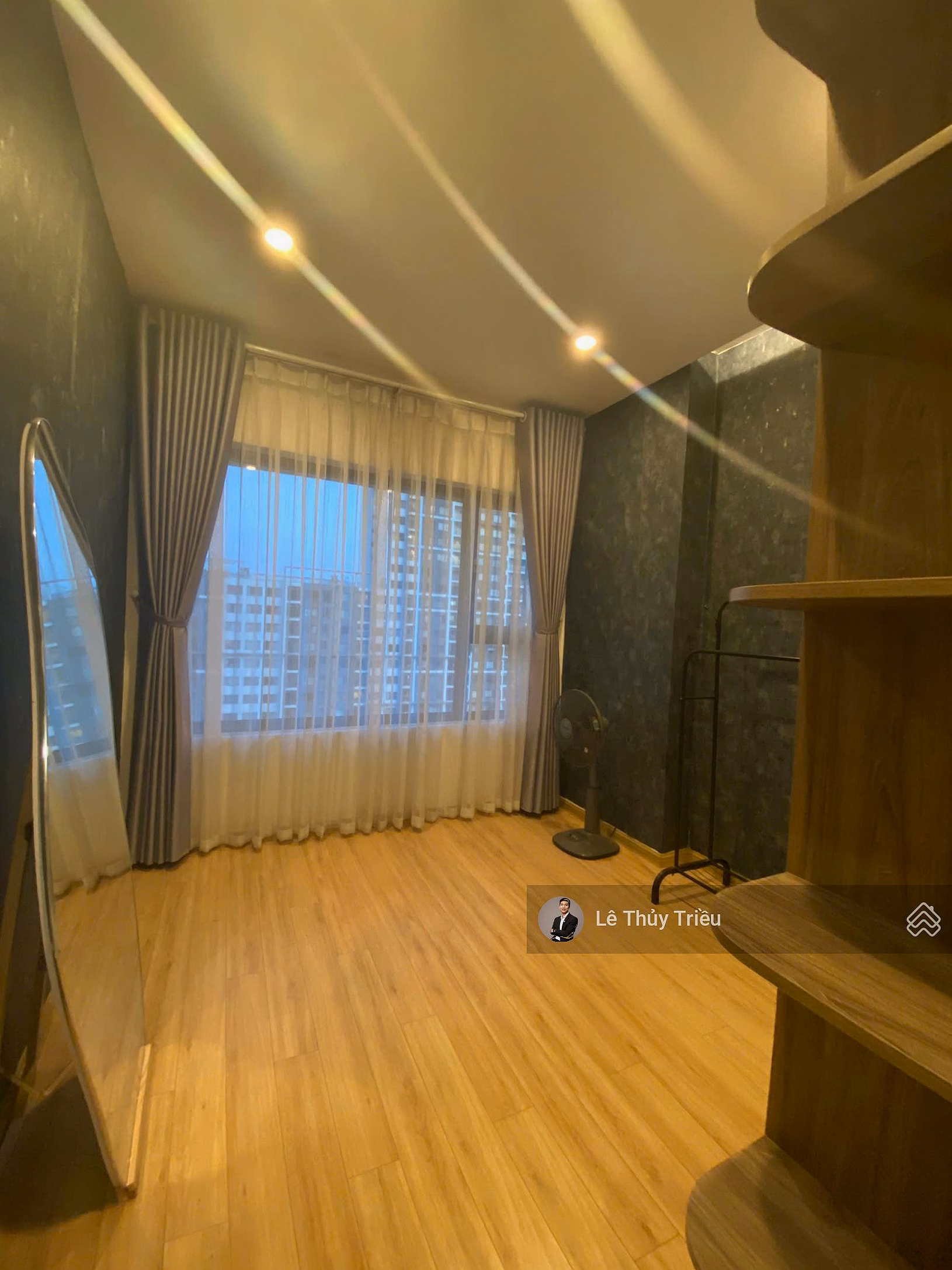 New City Thu Thiem apartment for rent, 3 bedrooms - fully furnished - high floor, balcony for bright sunlight