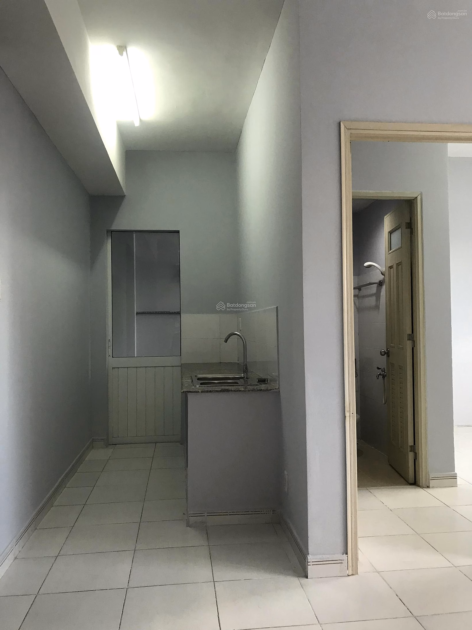 Selling 55m2 HQC Plaza apartment for 1.45 billion, middle floor with pink book to transfer immediately***
