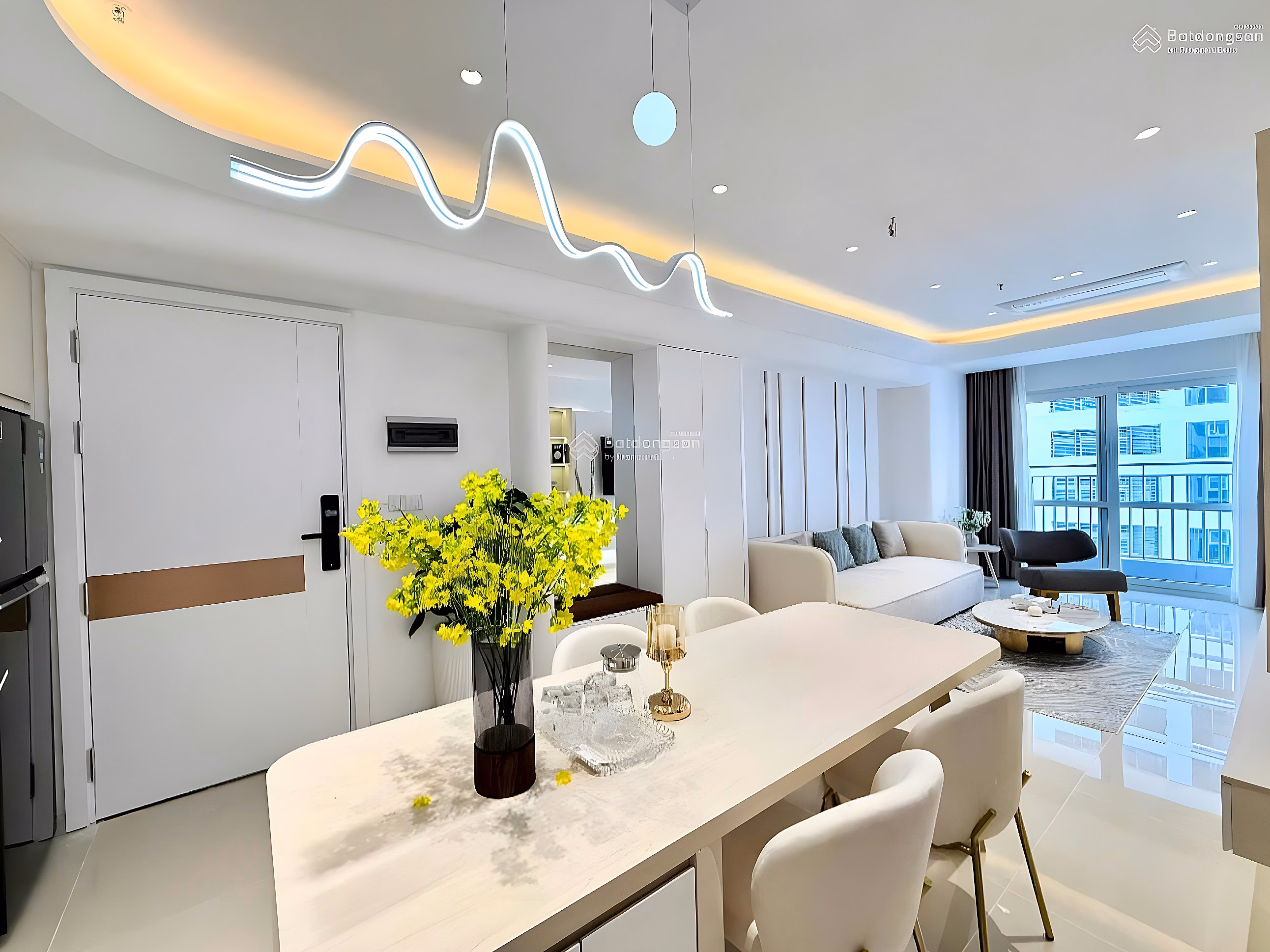 Classy apartment OC3, 36th floor, 14 units with open view, price not to be missed