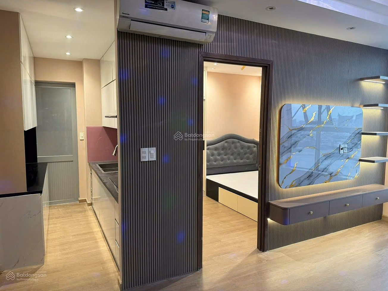 Selling 2 bedrooms Green Field Apartment 686 Xo Nghe Tinh, Ward 25, Binh Thanh District Dien T
