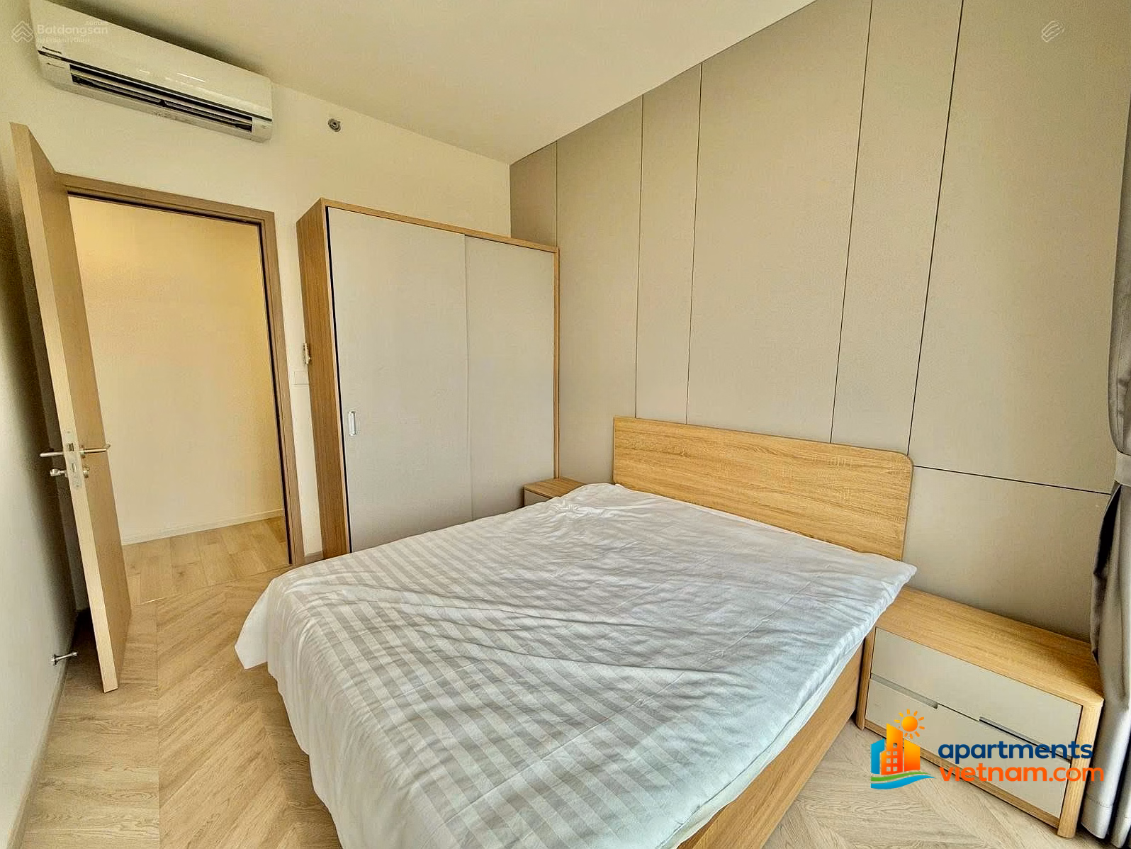 The owner sent for quick sale 3 bedrooms with park view, fully furnished for only 7 billion 3 at Masteri Center Point